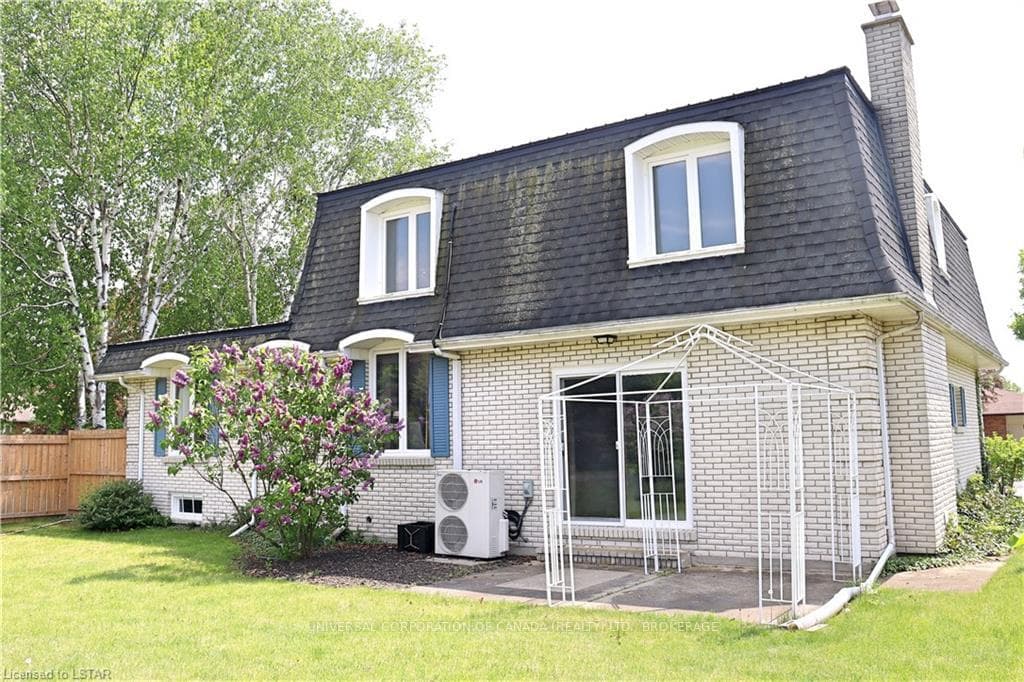 23 MOORE Avenue photo 36