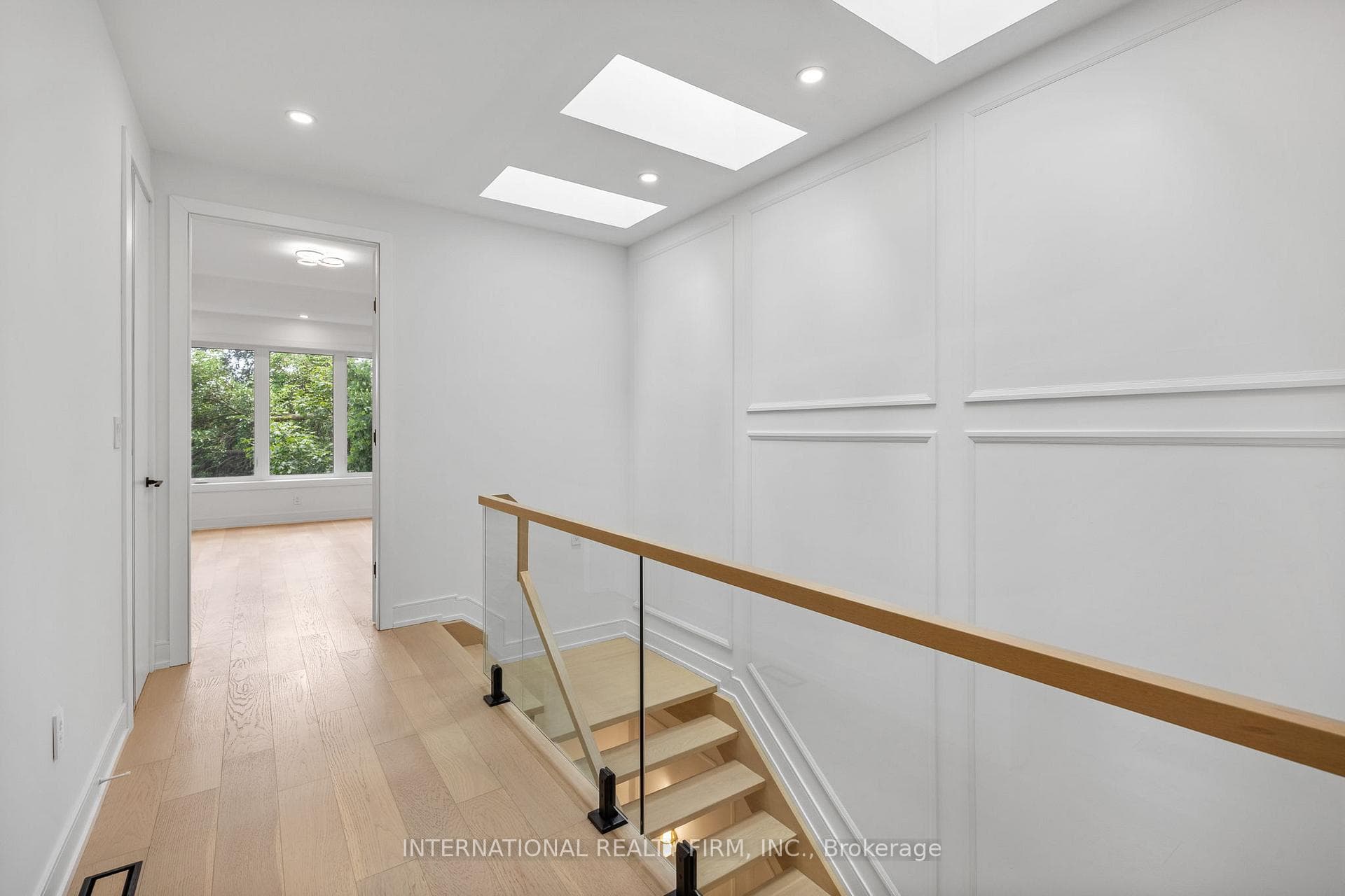 19 Ivy Avenue photo 33