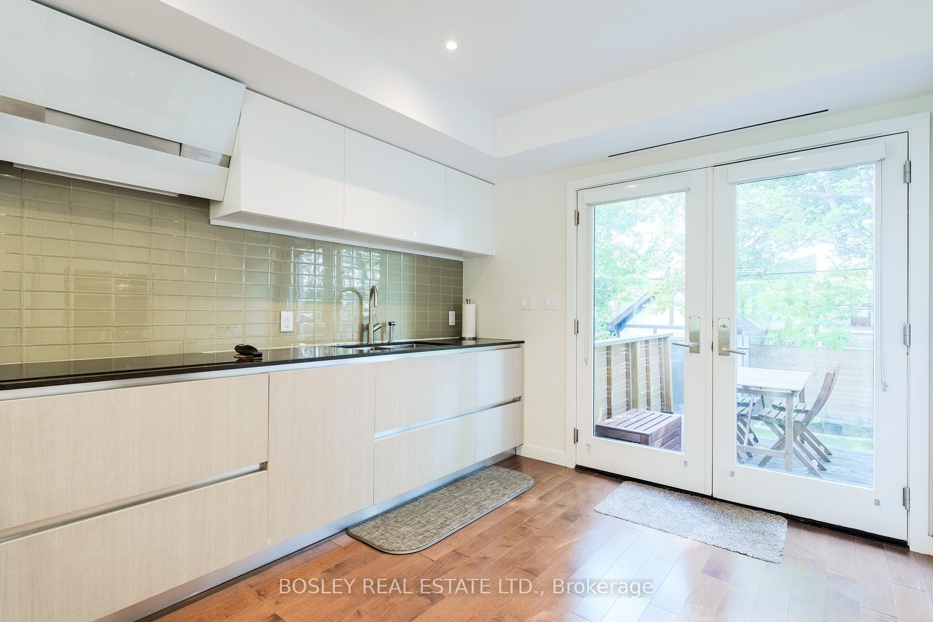 124 Coleridge Avenue photo 8