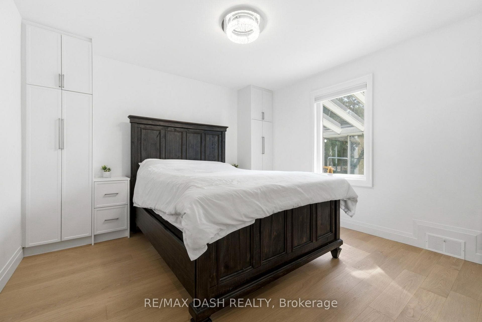111 Gorman Park Road photo 15