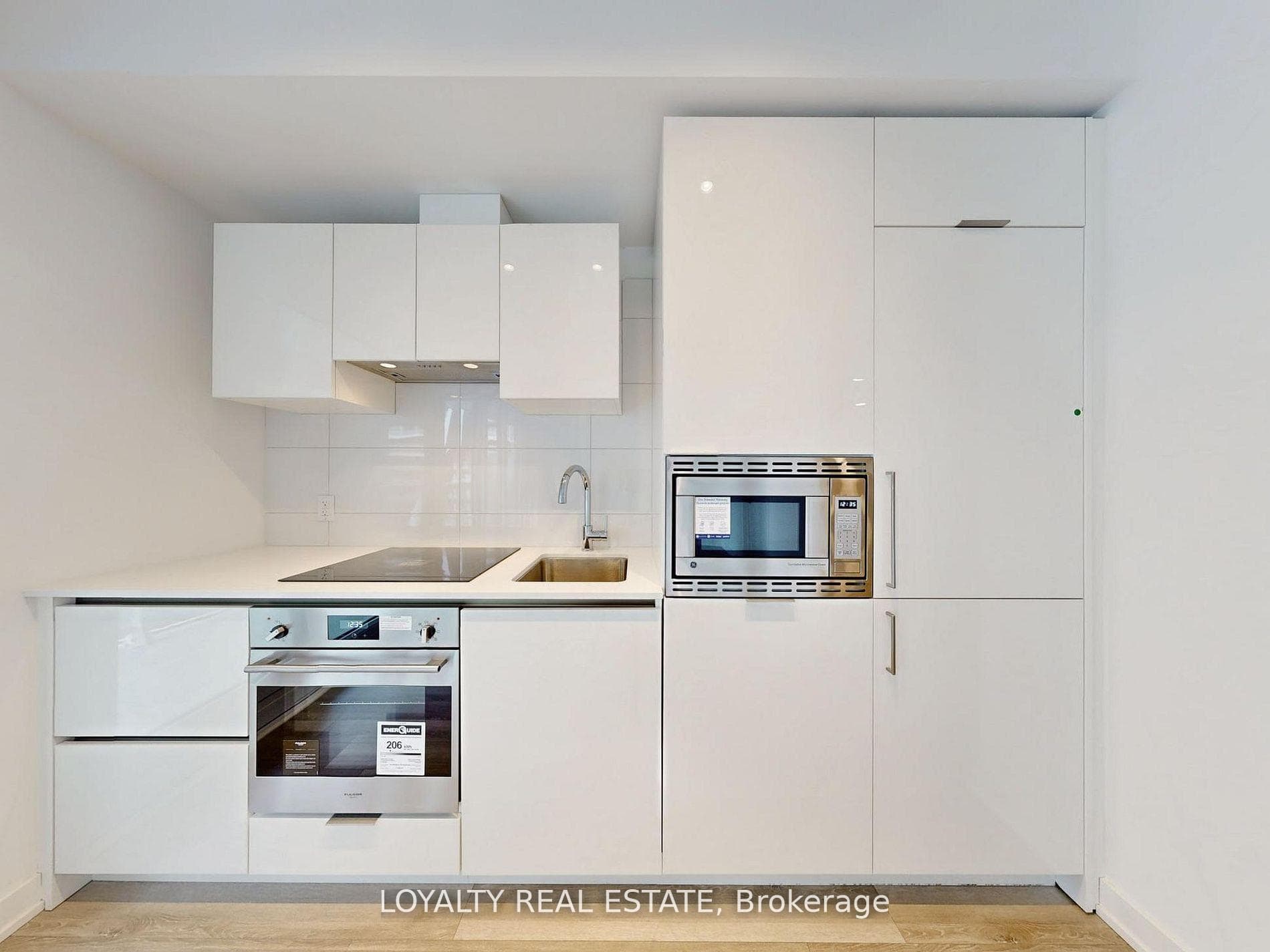 230 Simcoe Street Unit 2713 photo 20