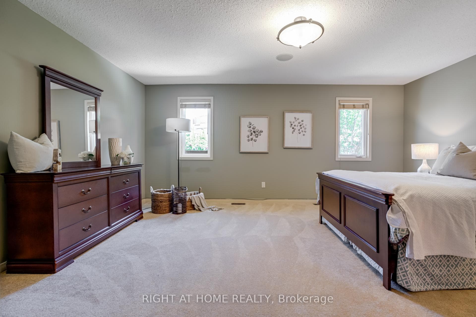 506 Flagstone Court photo 18