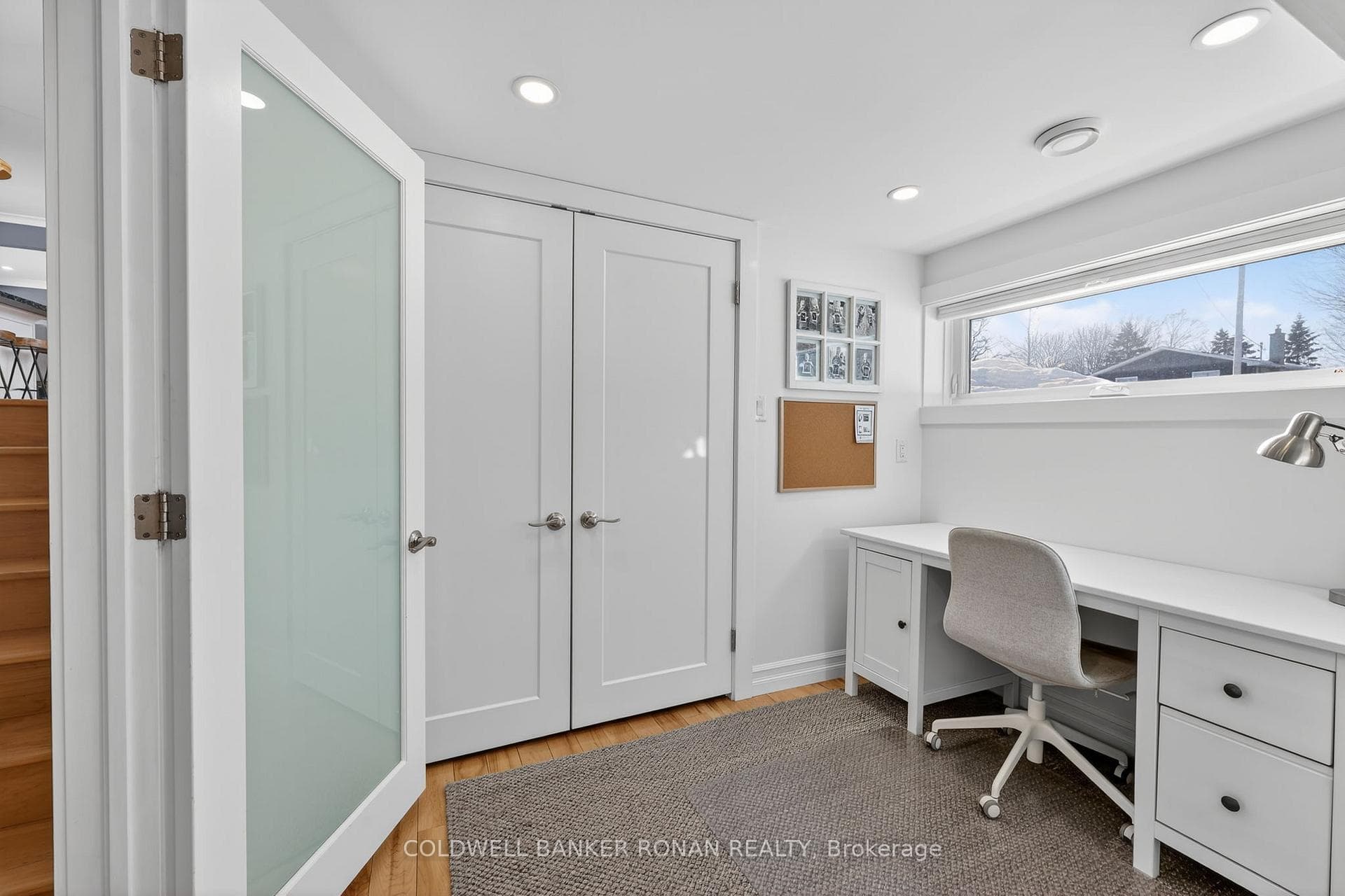 96 Boyne Crescent photo 31