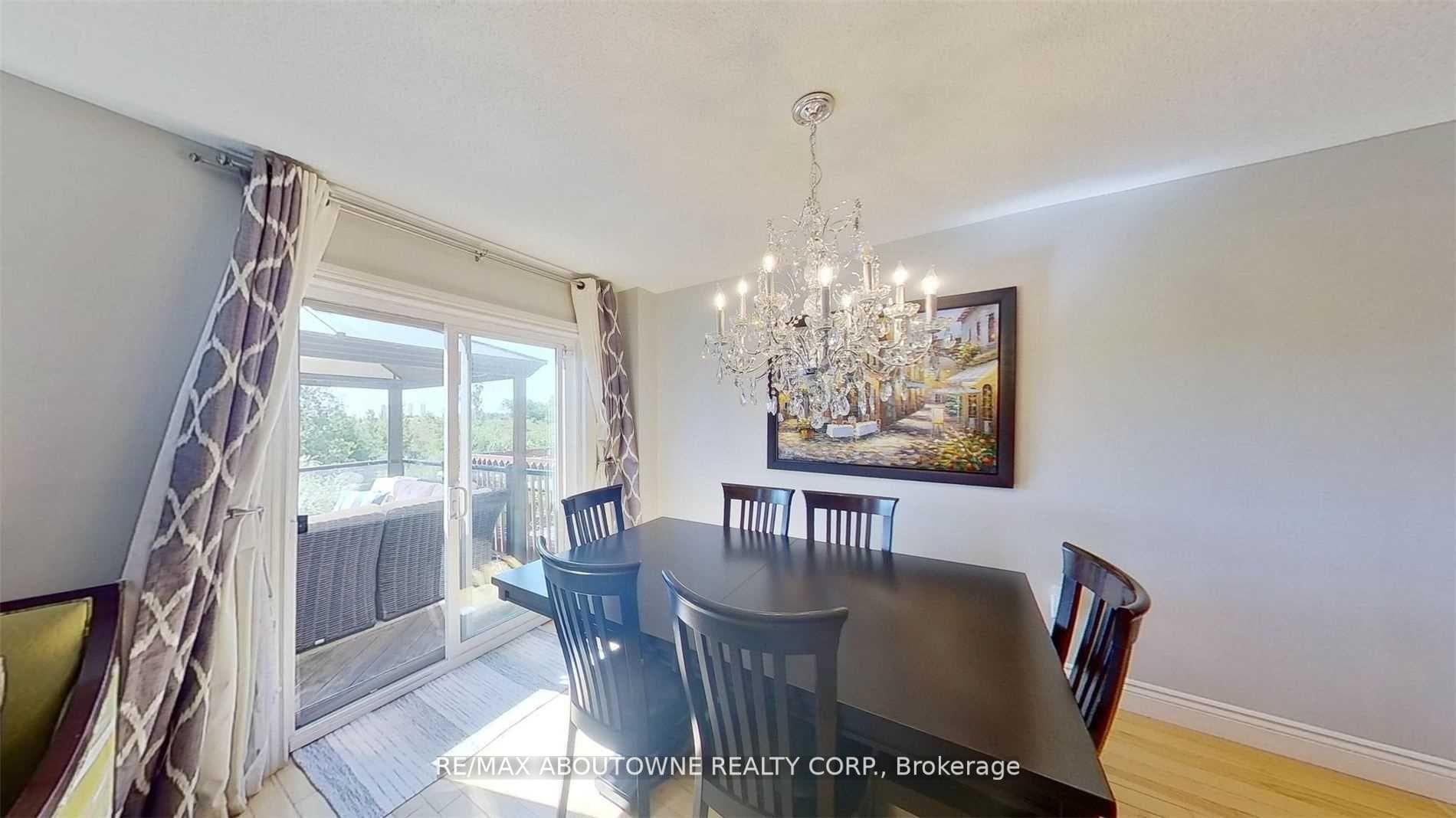 21 Parktree Drive photo 17