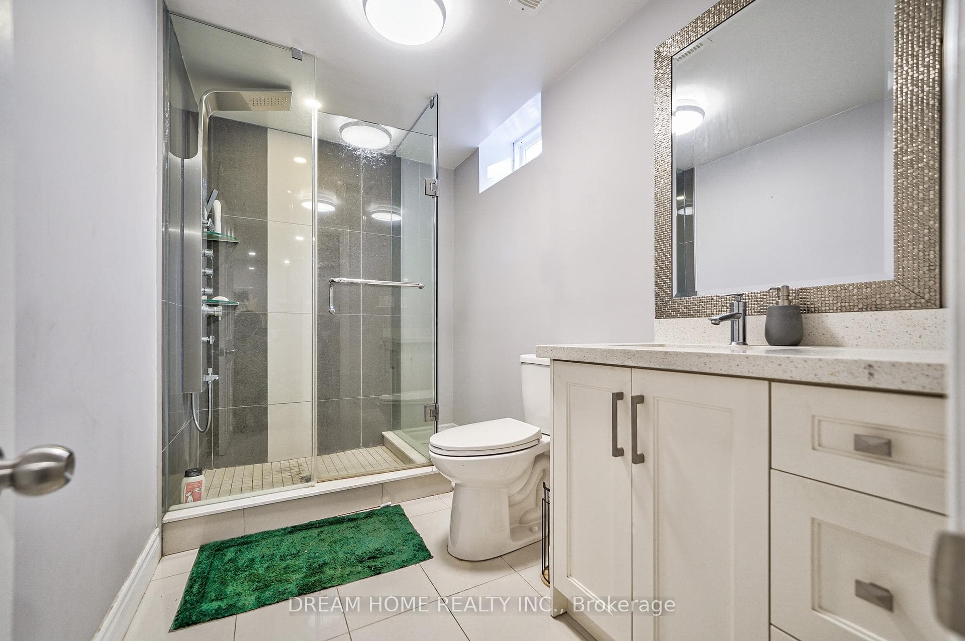 417 Borden Avenue photo 20