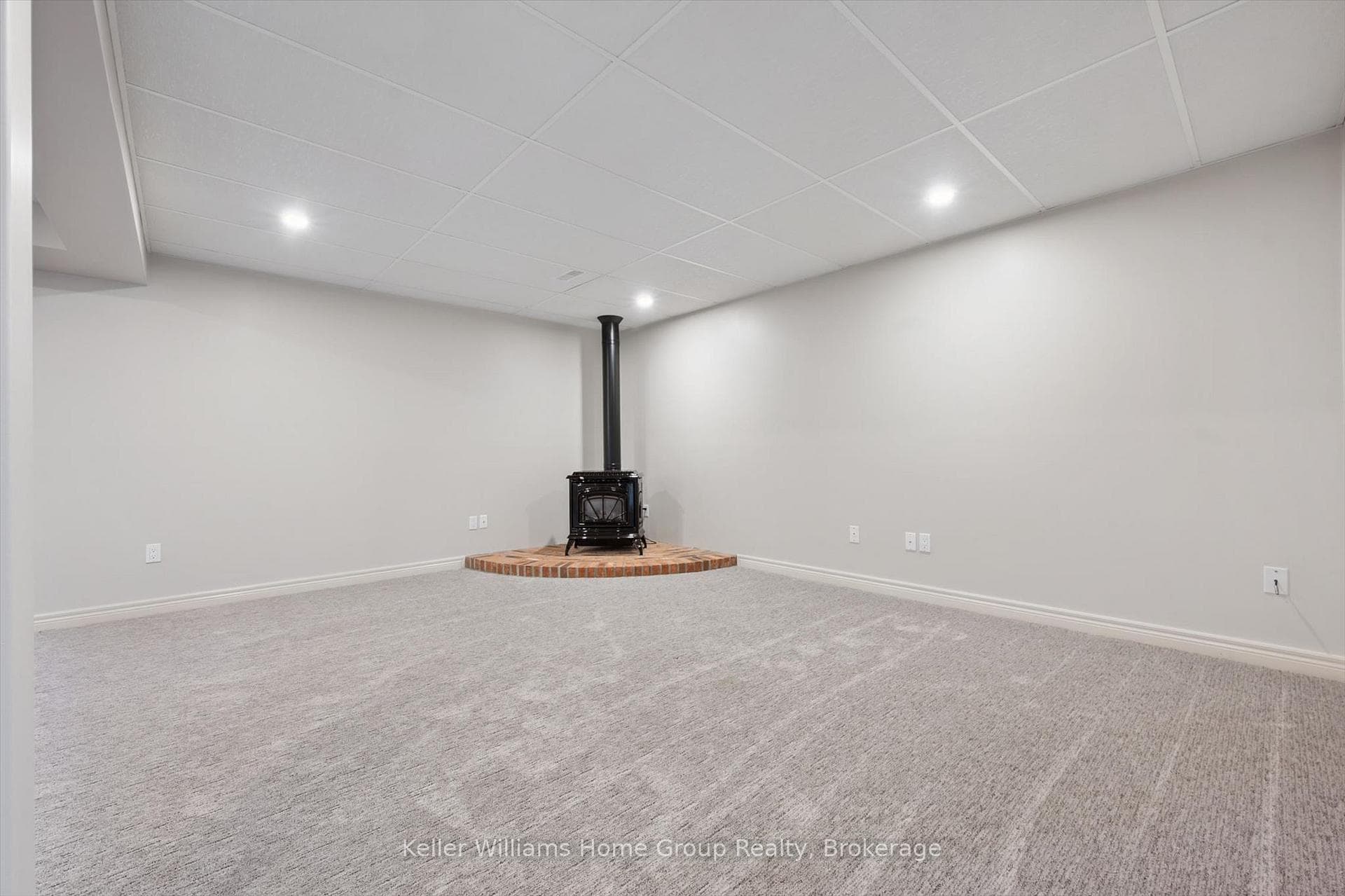 22 Lyle Place photo 36