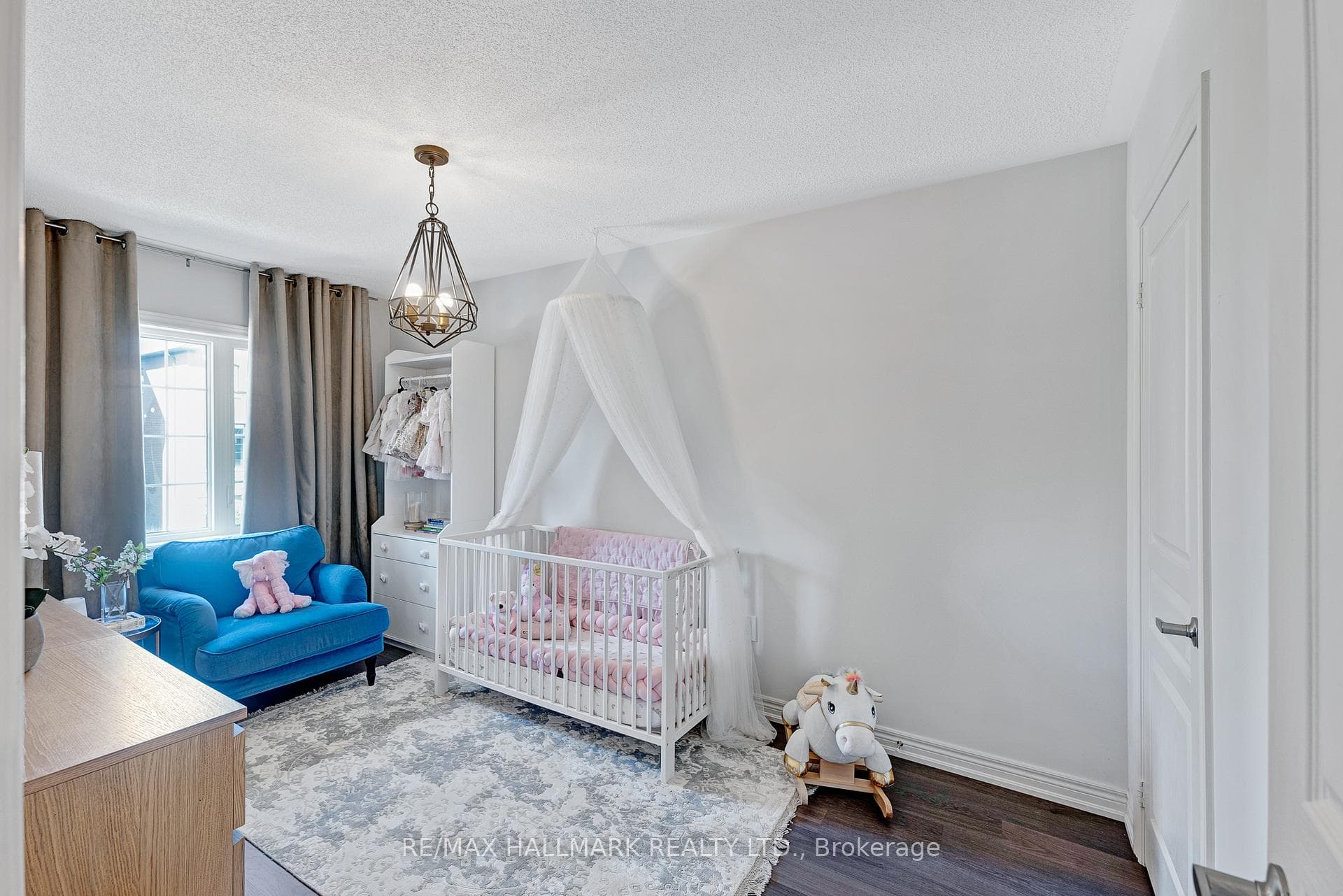 17 Velia Court photo 32