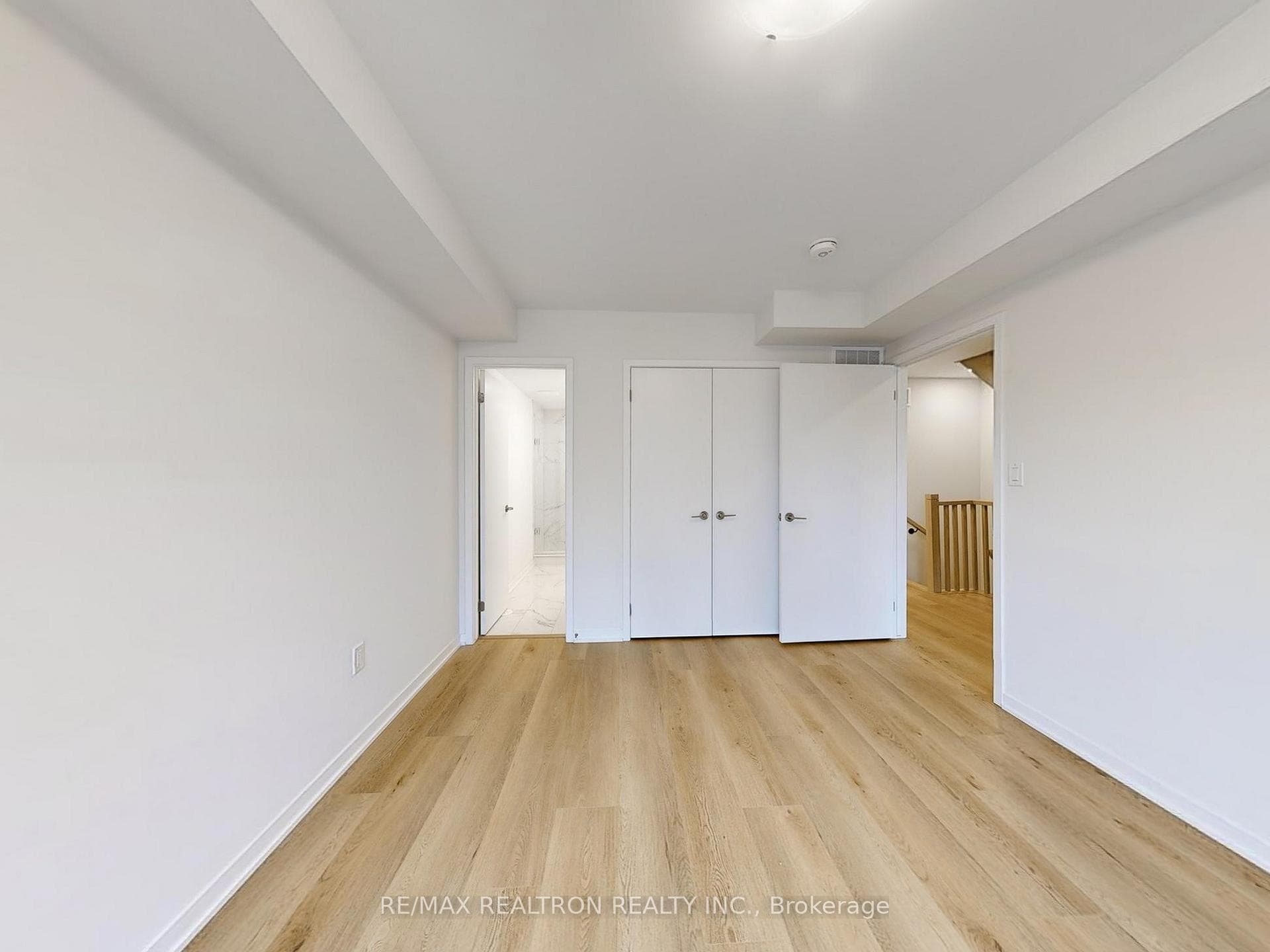 100 Honeycrisp Crescent Unit TH356 photo 29
