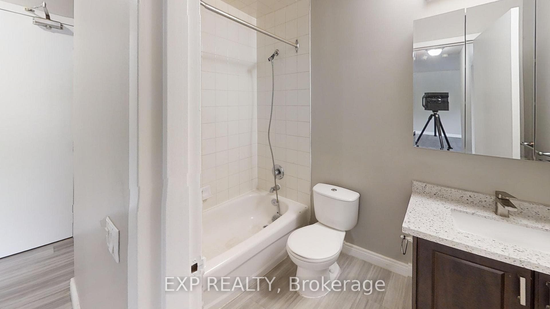 95 Barrie Road Unit 108 photo 12