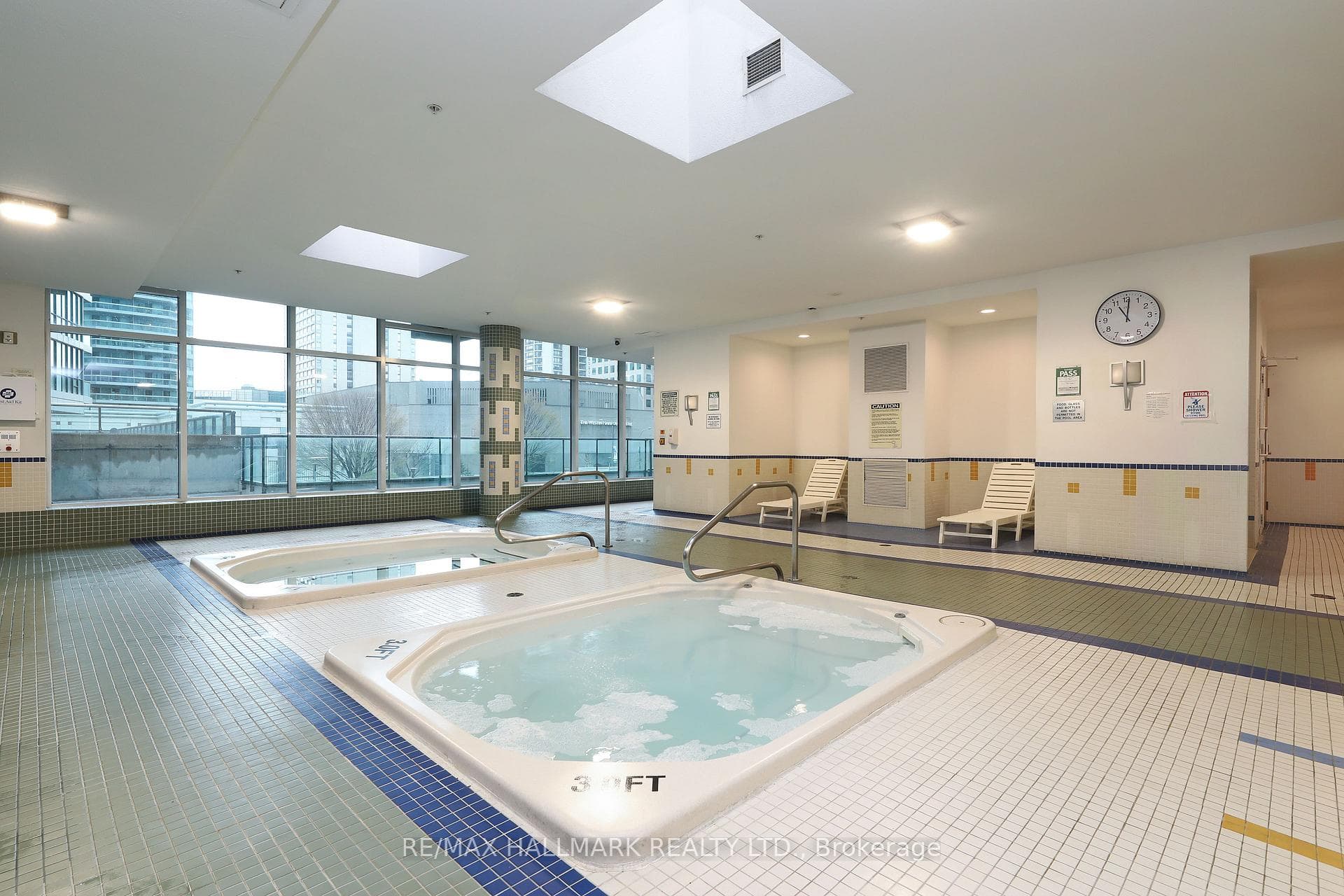 16 Yonge Street Unit 707 photo 25