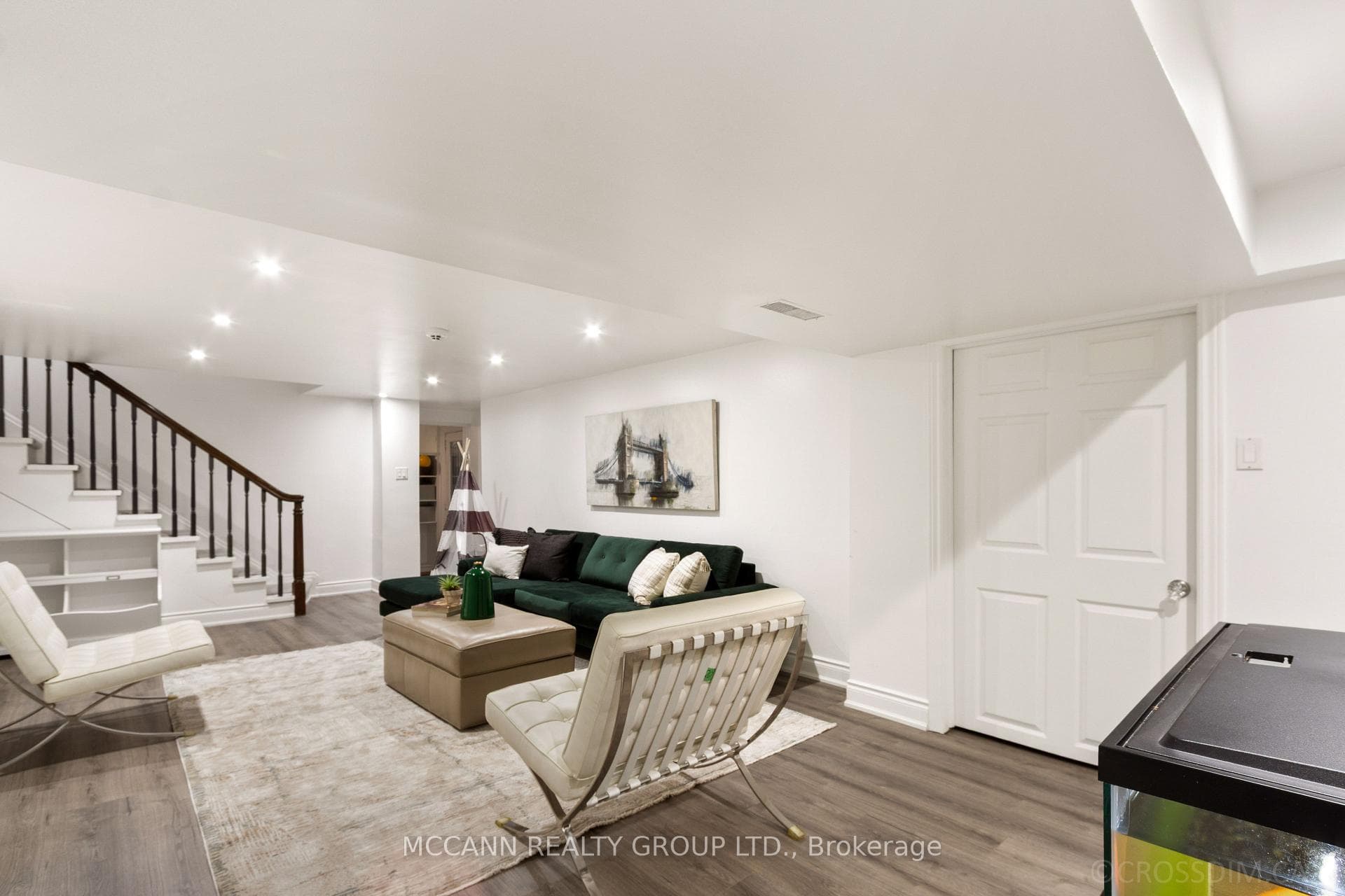 27 Strathgowan Crescent photo 38