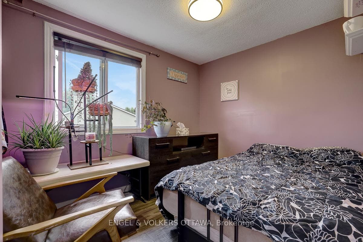 1844 Prestwick Drive photo 32