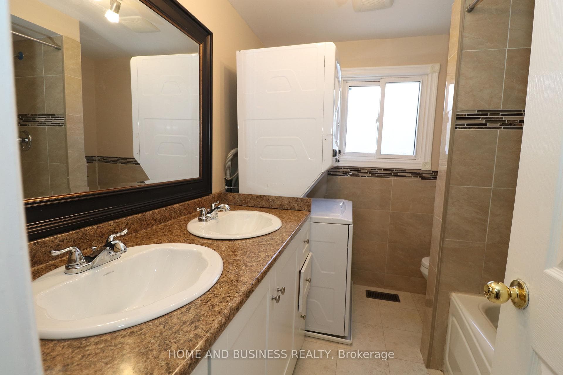 10 Hudson Drive photo 32