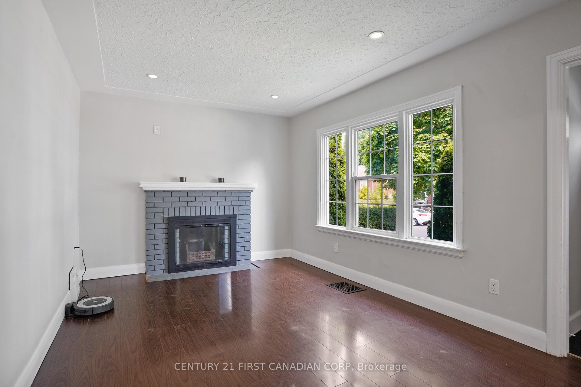 27 Lambeth Avenue photo 5