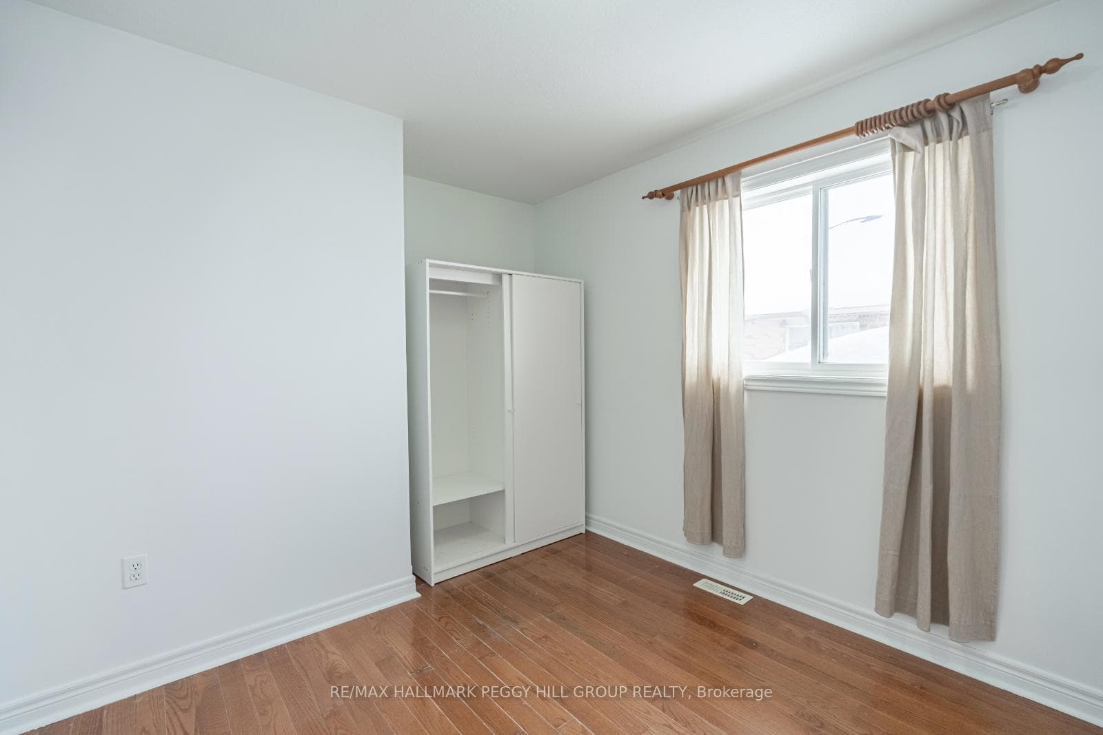 12 Quinlan Road Unit Main photo 10