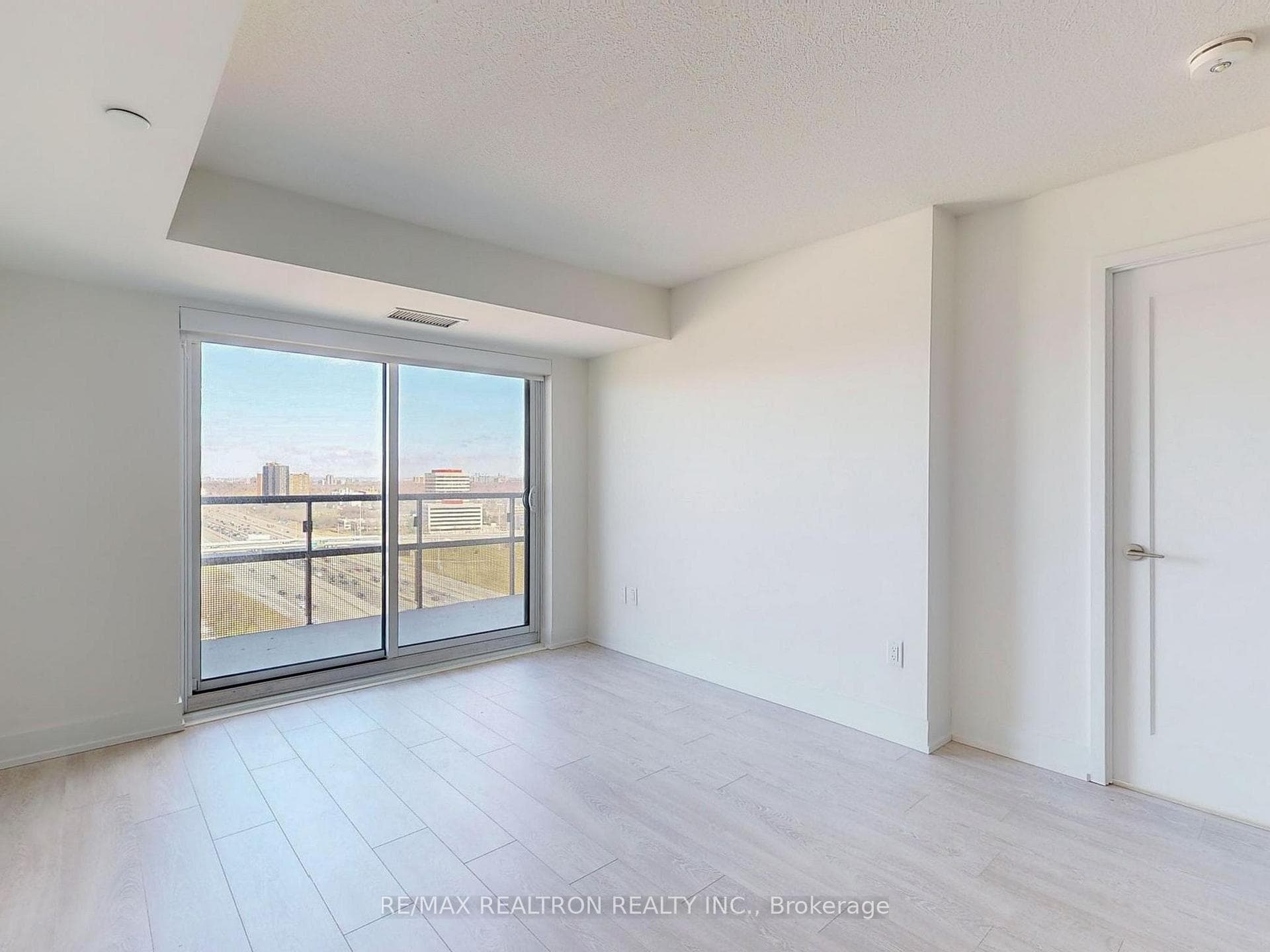 10 Eva Road Unit 1705 photo 9
