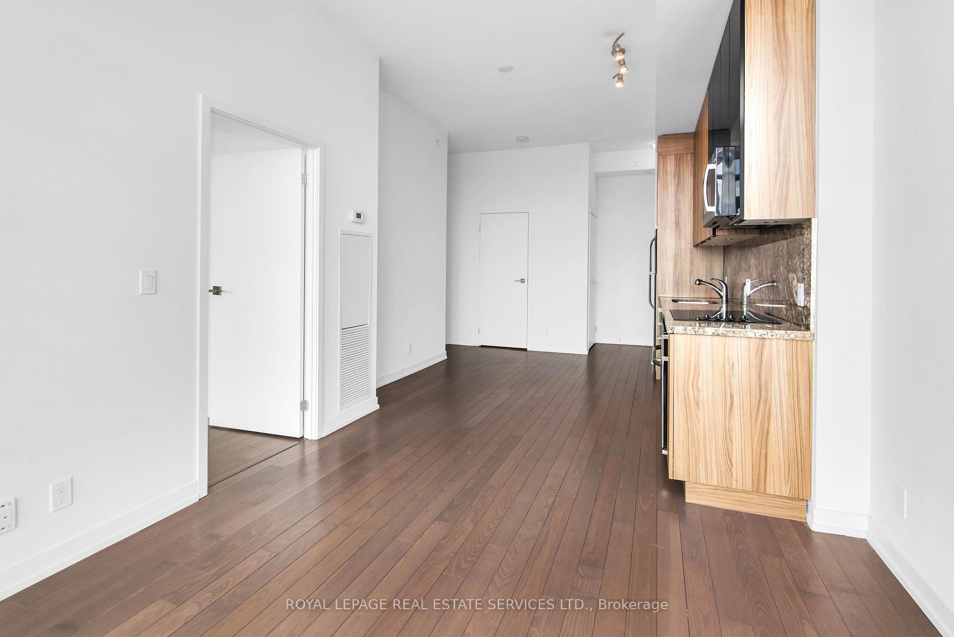 98 Lillian Street Unit 3116 photo 17