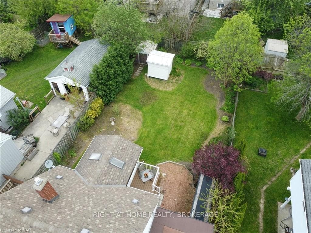 62 WHYTE Avenue photo 40