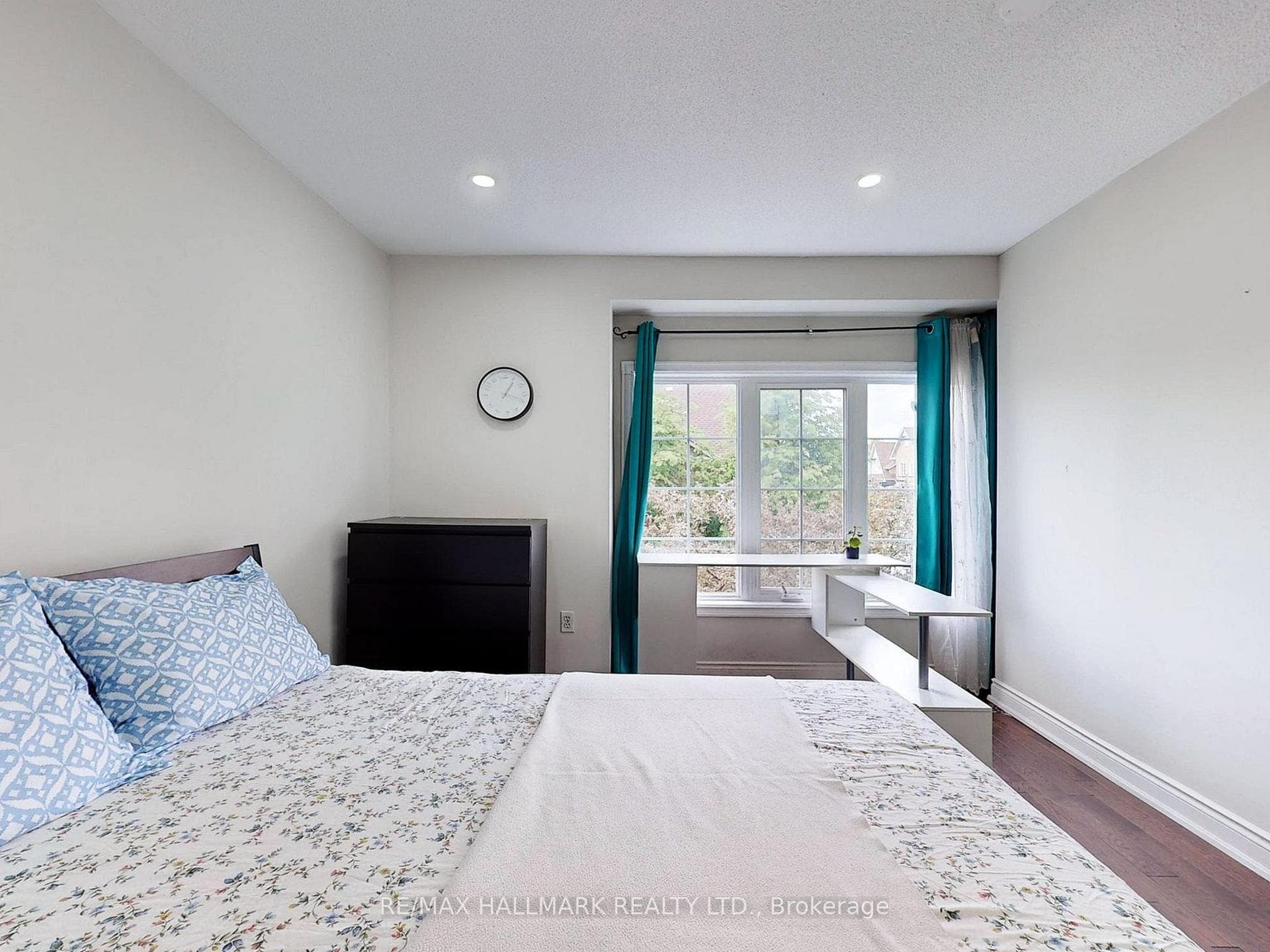 1591 South Parade Court Unit 19 photo 27