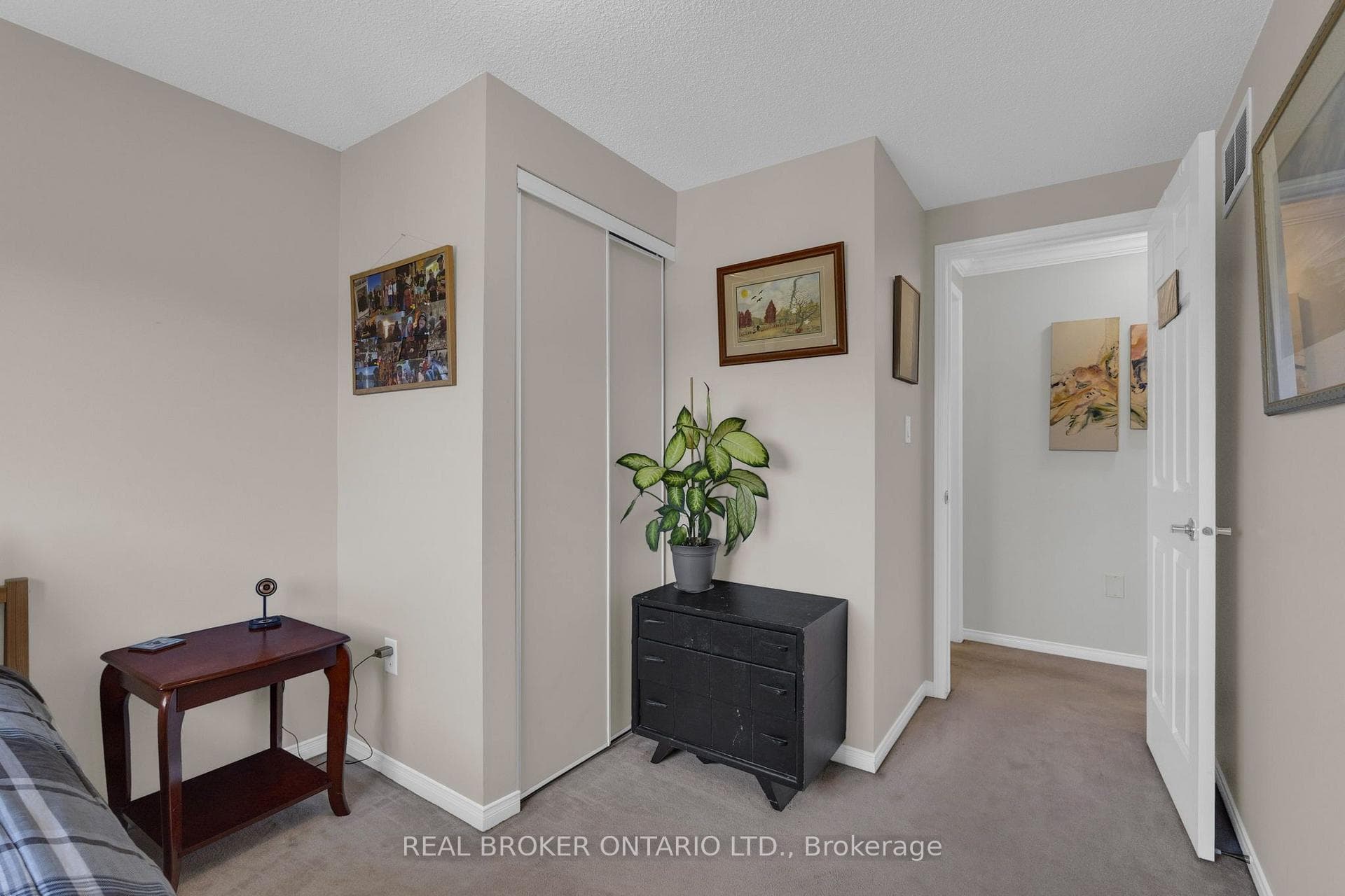 166 Tunbridge Road photo 25