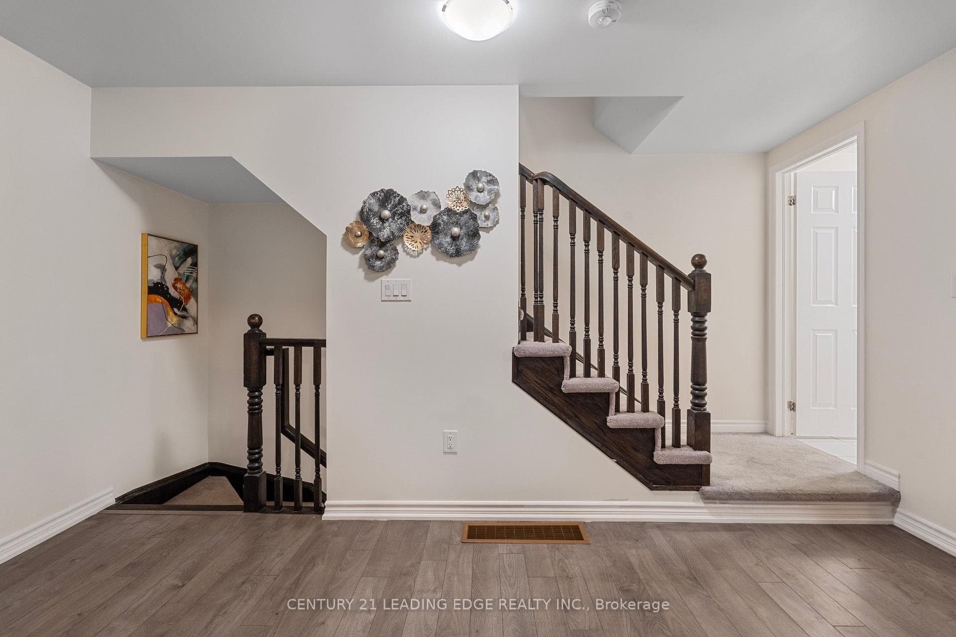 521 Fir Court photo 11