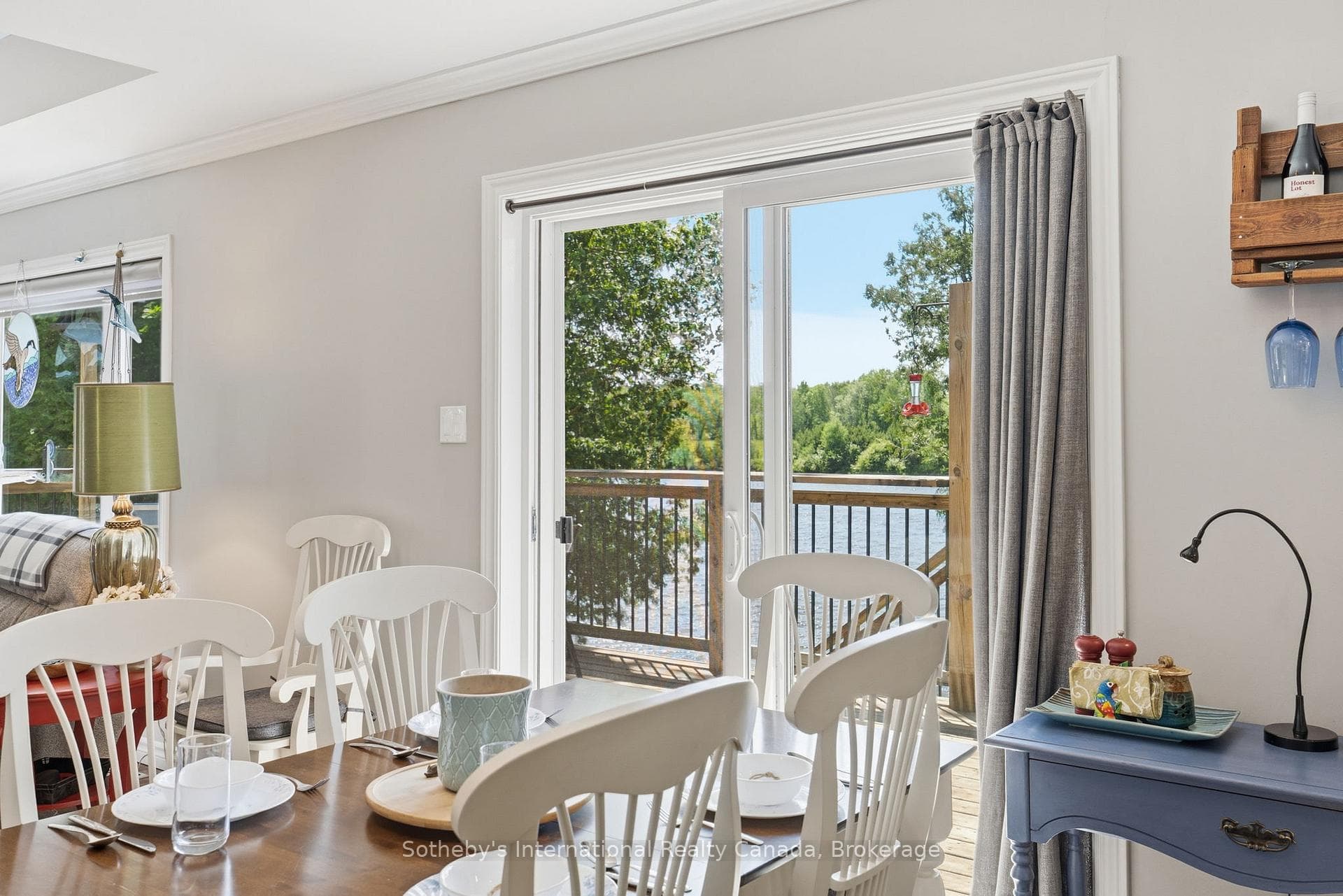 8 Lakeview Crescent photo 7