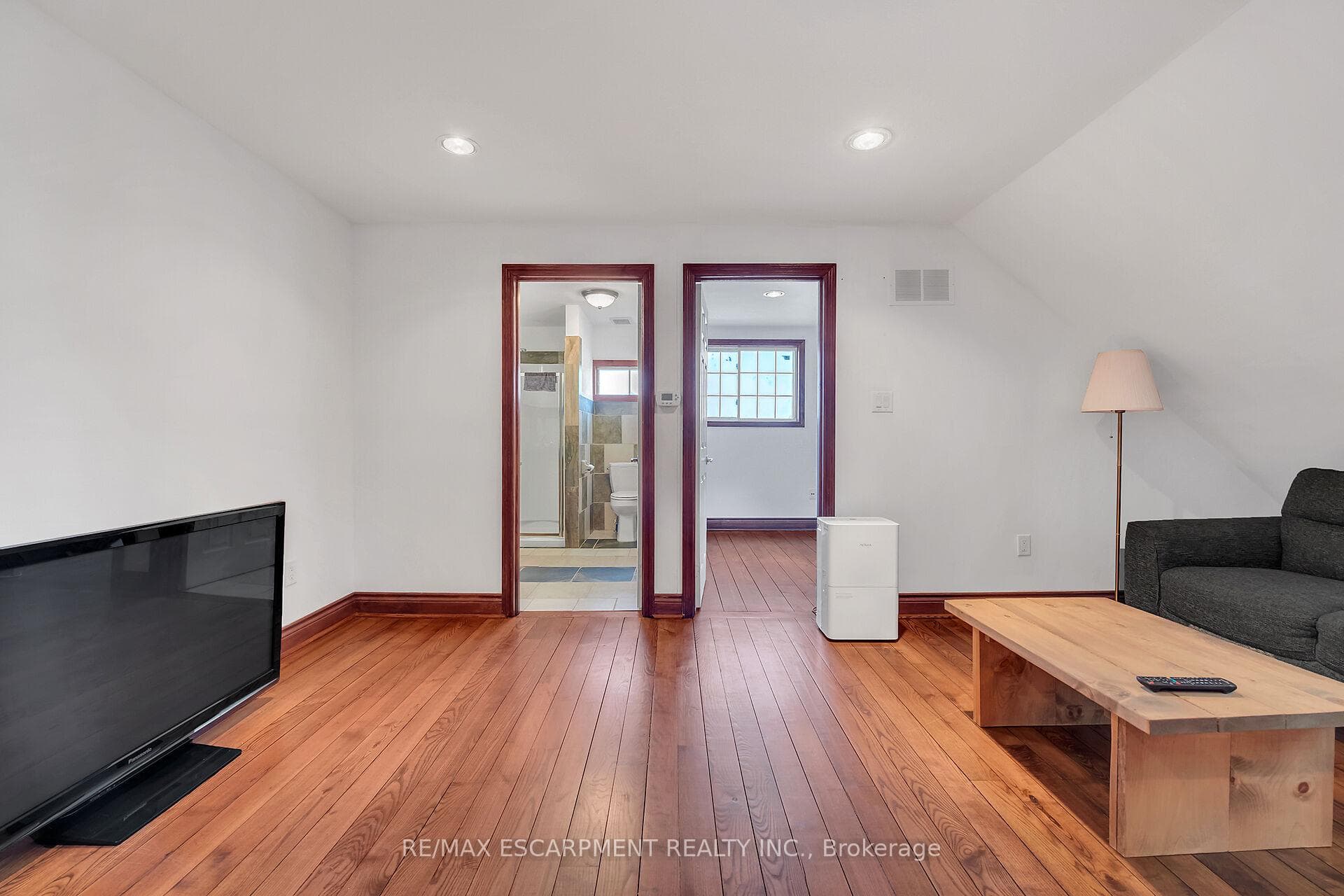 617 Eighth Road photo 35