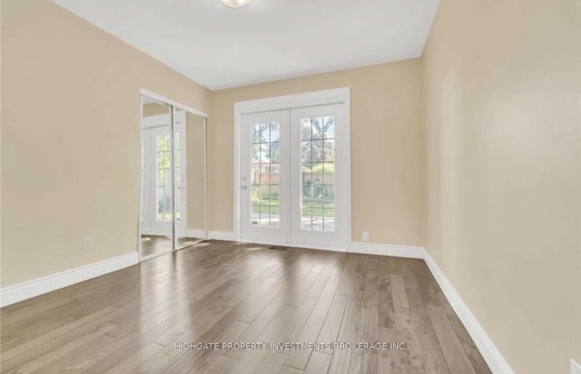 36 Reigate Avenue Unit Main photo 16
