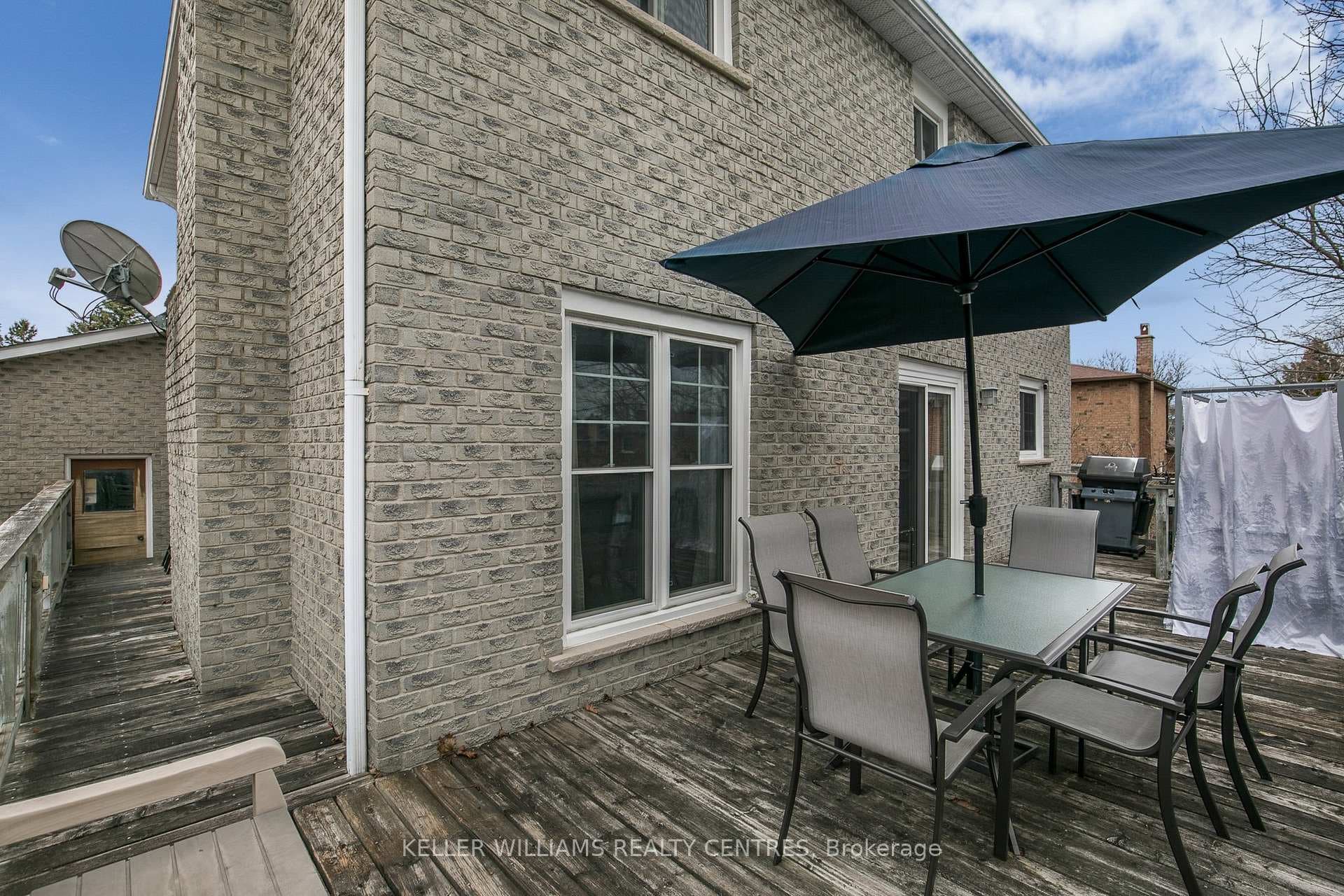 237 Osmond Crescent photo 37