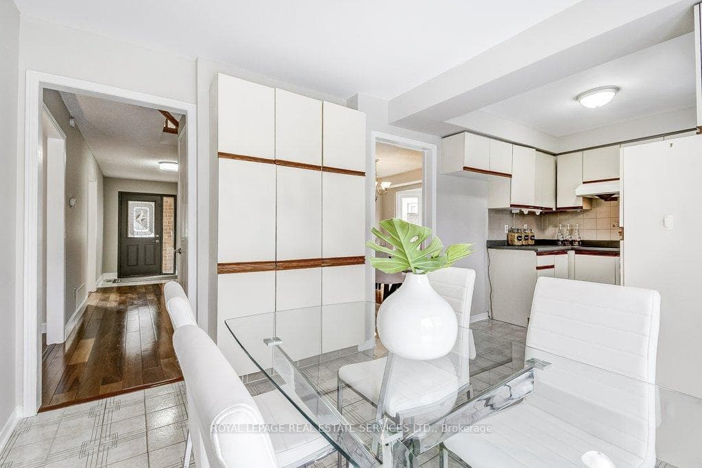 204 Ryerson Road photo 15