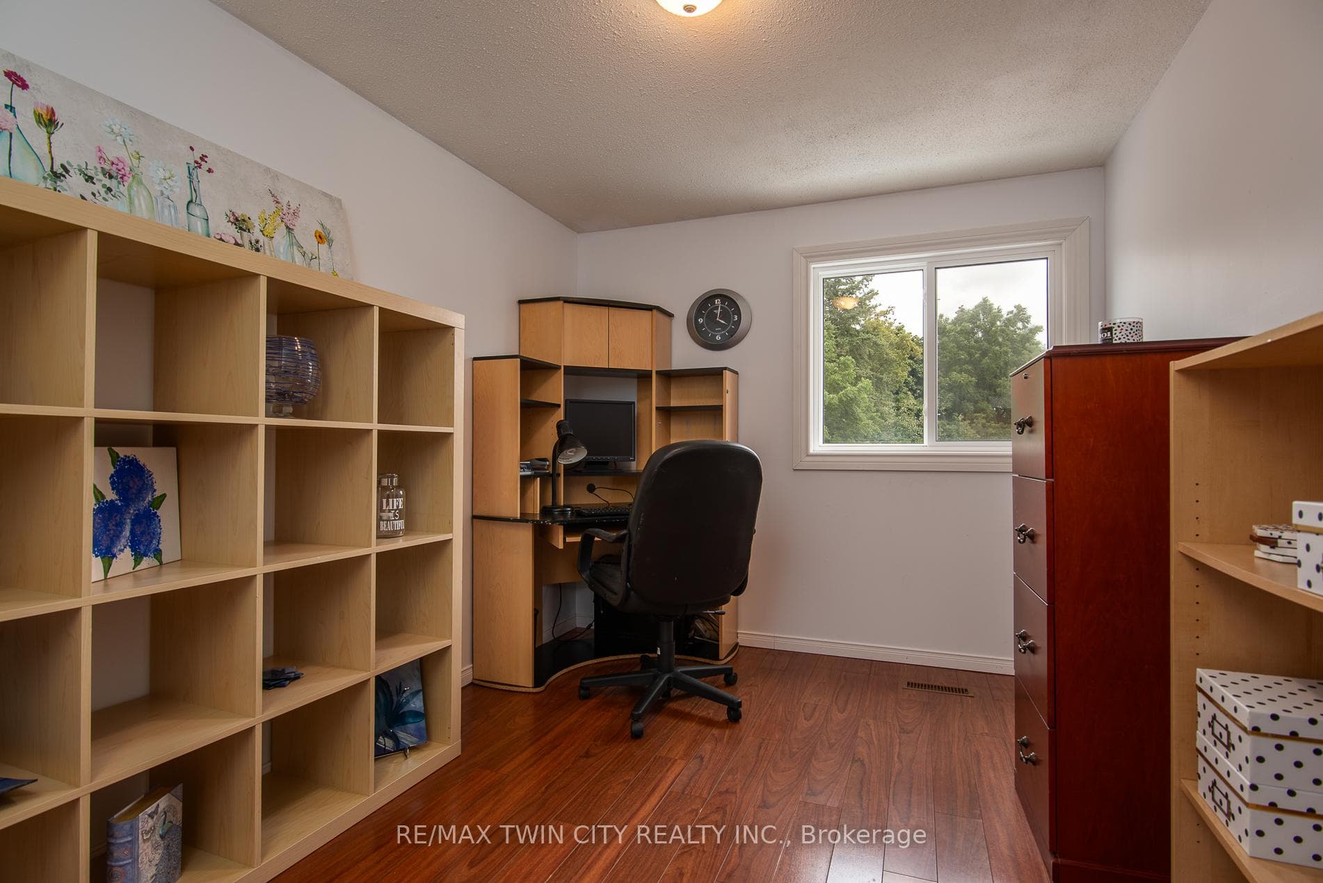 212 Upper Canada Drive photo 32