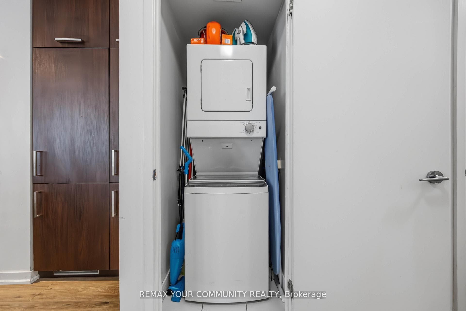 14 York Street Unit 2302 photo 21