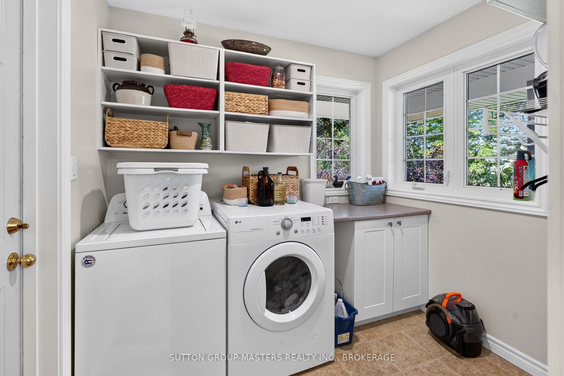 710 Maple Road photo 38