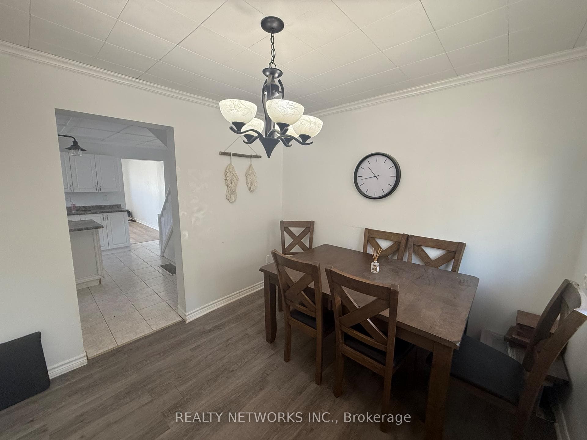 221 Commercial Avenue photo 5