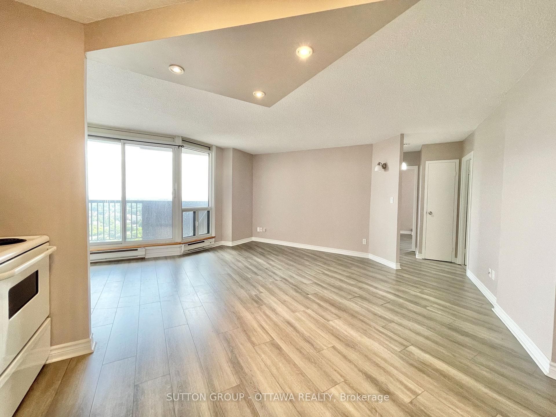 900 Dynes Road Unit 1908 photo 4