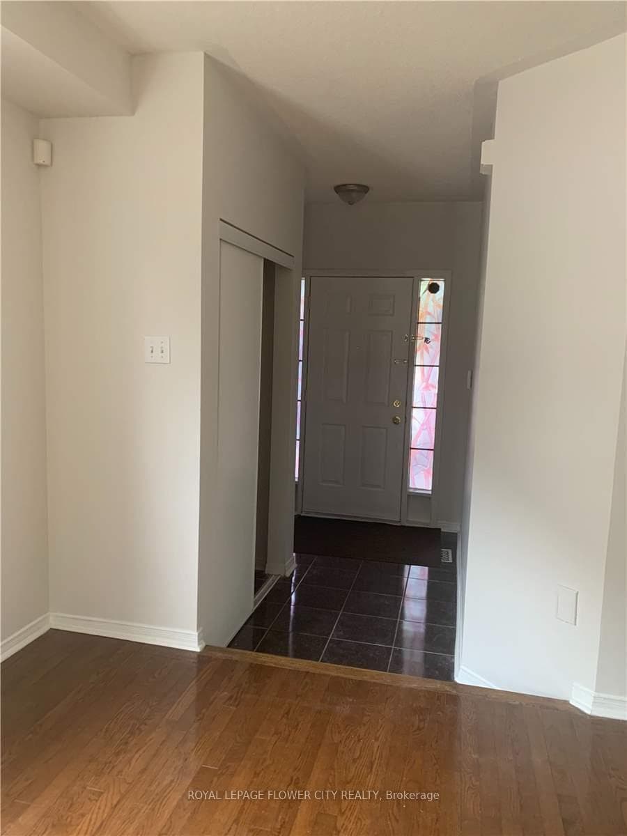 7227 Para Place Unit Upper photo 6