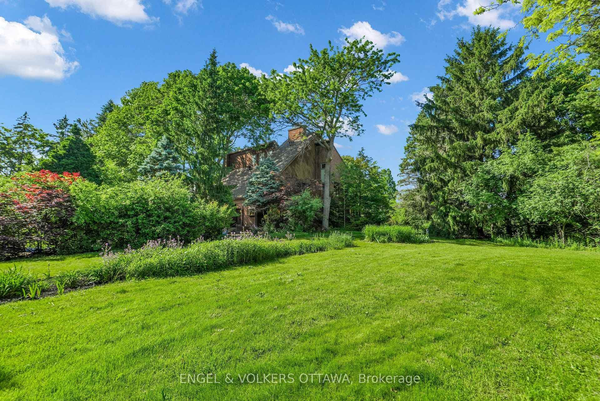 7 Mid Pines Grove photo 43