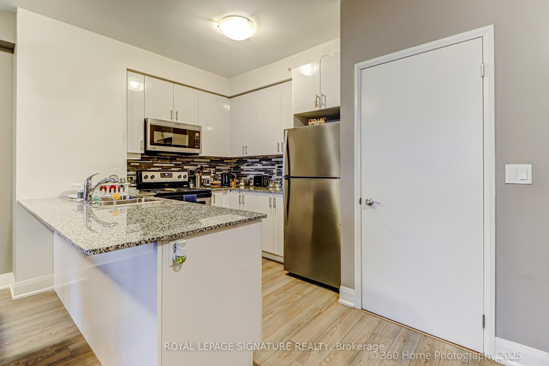 2900 Hwy 7 Road Unit 1506 photo 3