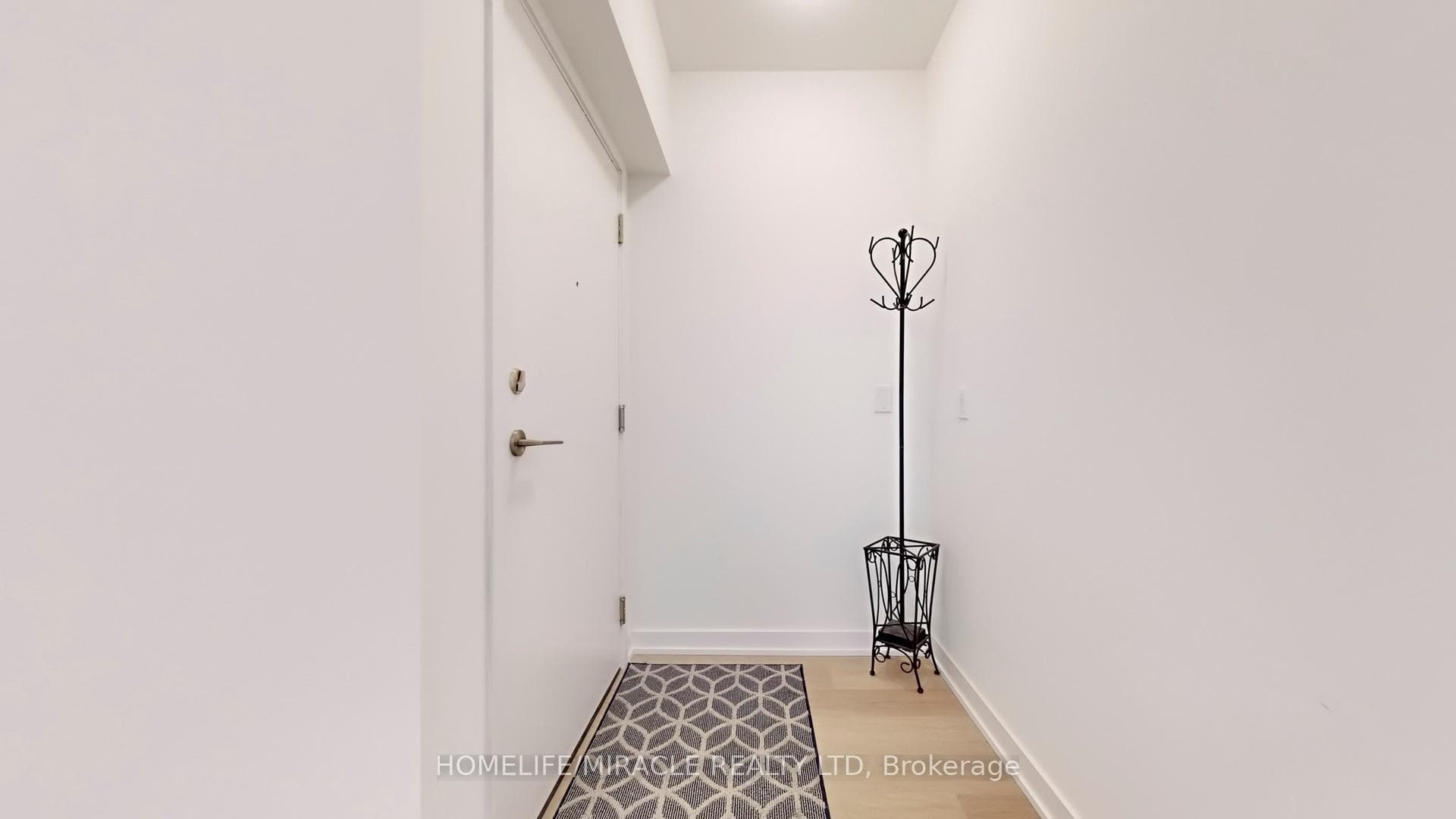859 The Queensway N/A Unit 805 photo 21