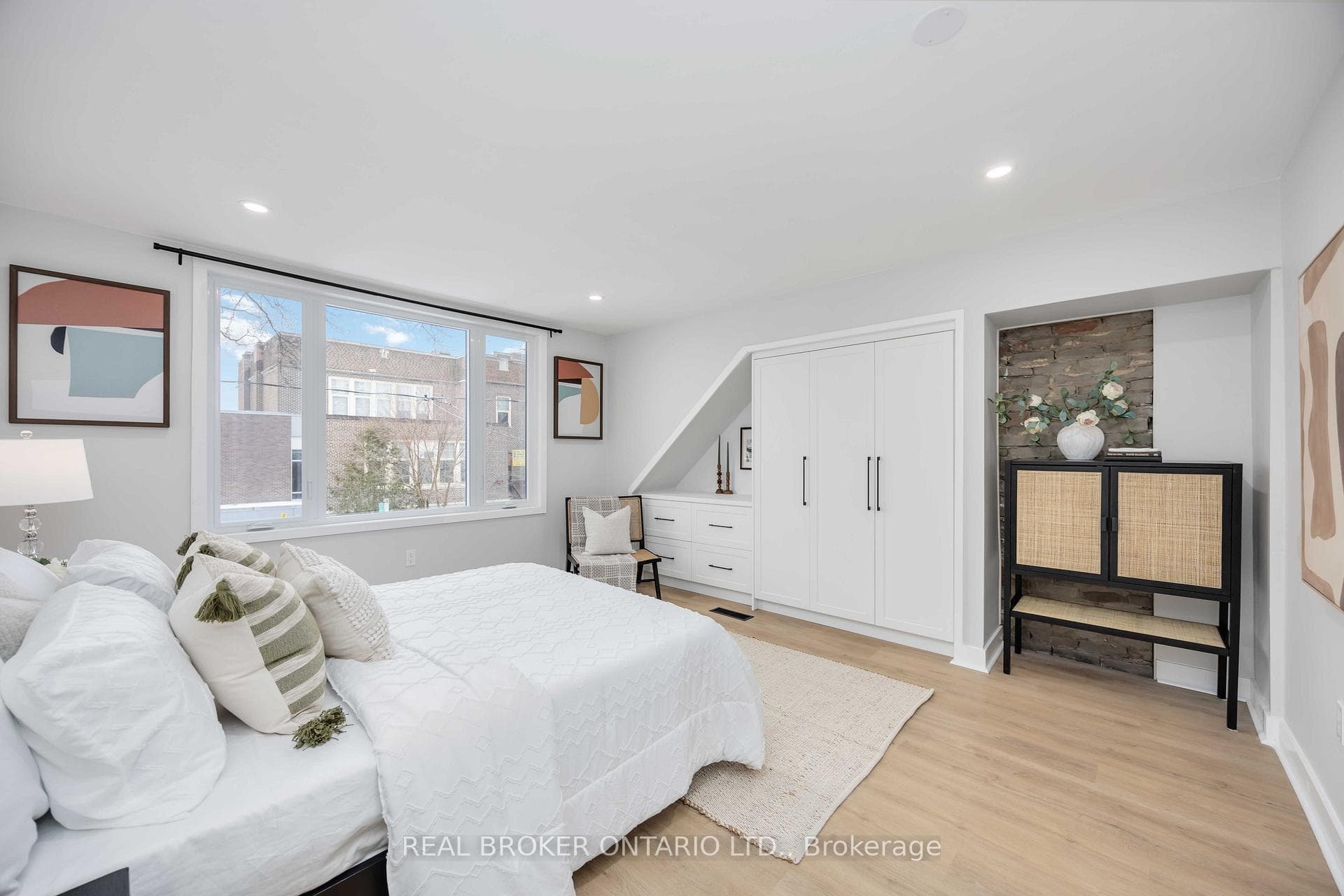 34 Earl Haig Avenue photo 18