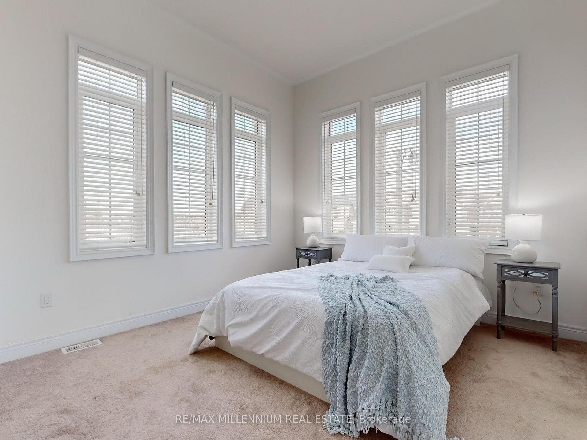 166 Beaconsfield Drive photo 36