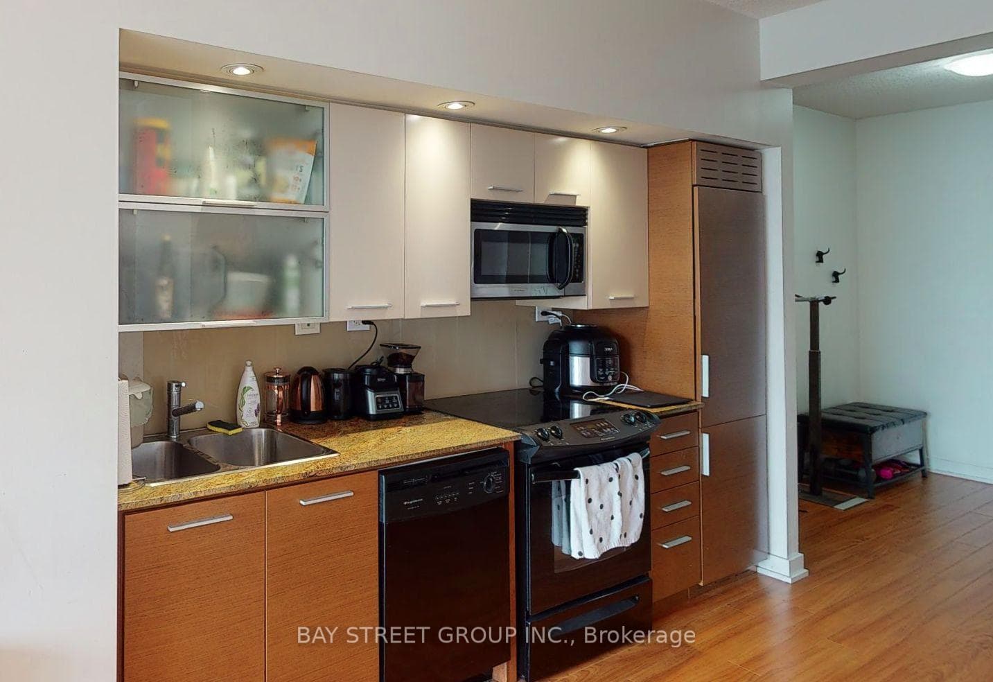 8 Telegram Mews Unit 302 photo 15