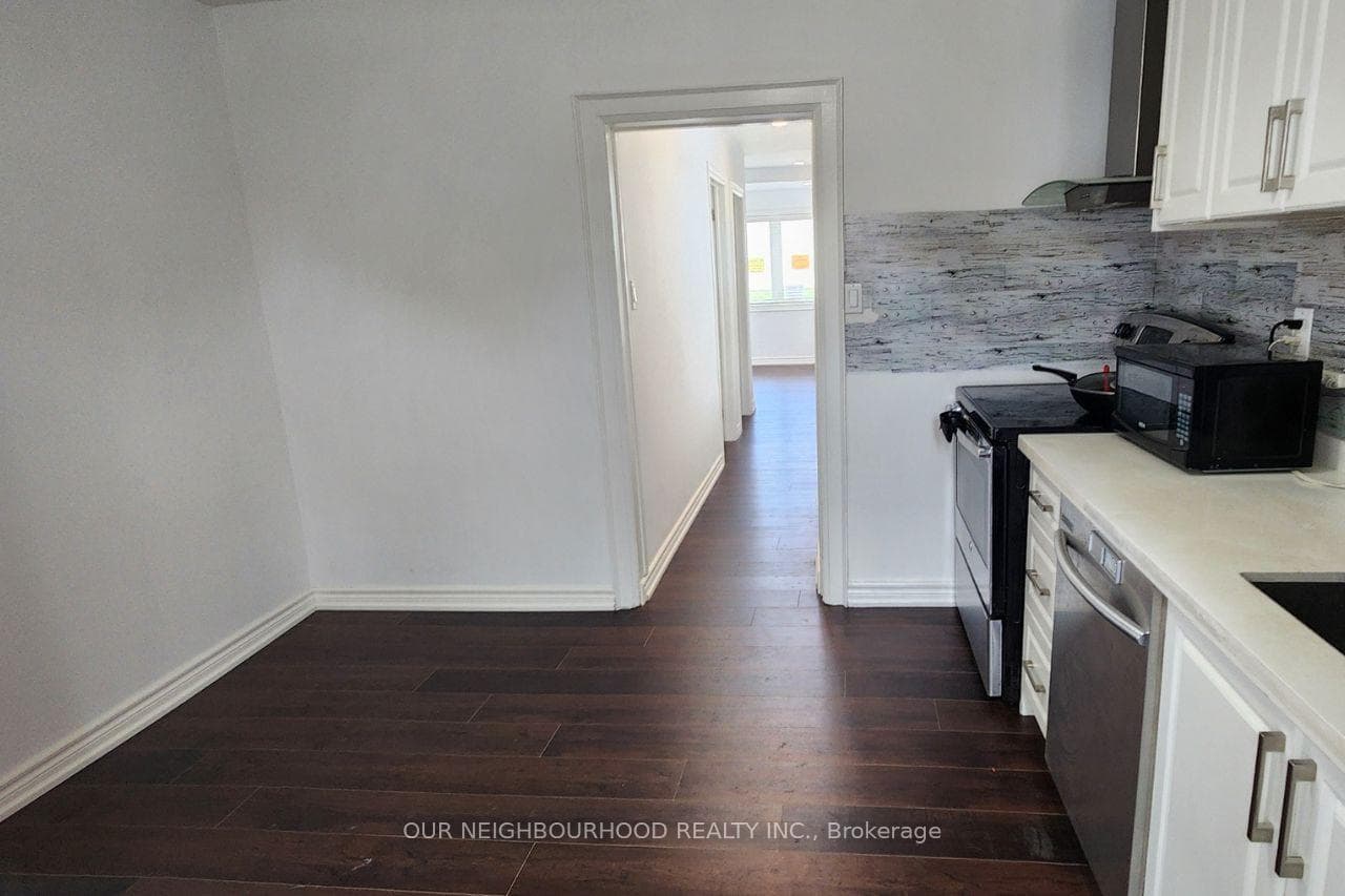 225 Fourth Avenue Unit Main photo 3