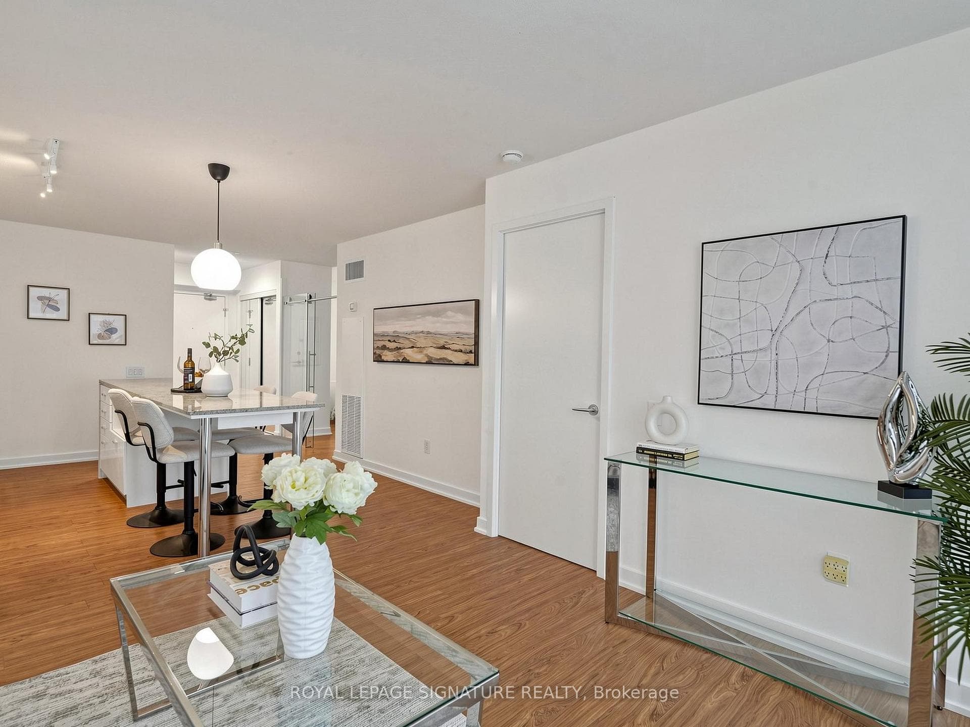 15 Singer Court Unit 1211 photo 9