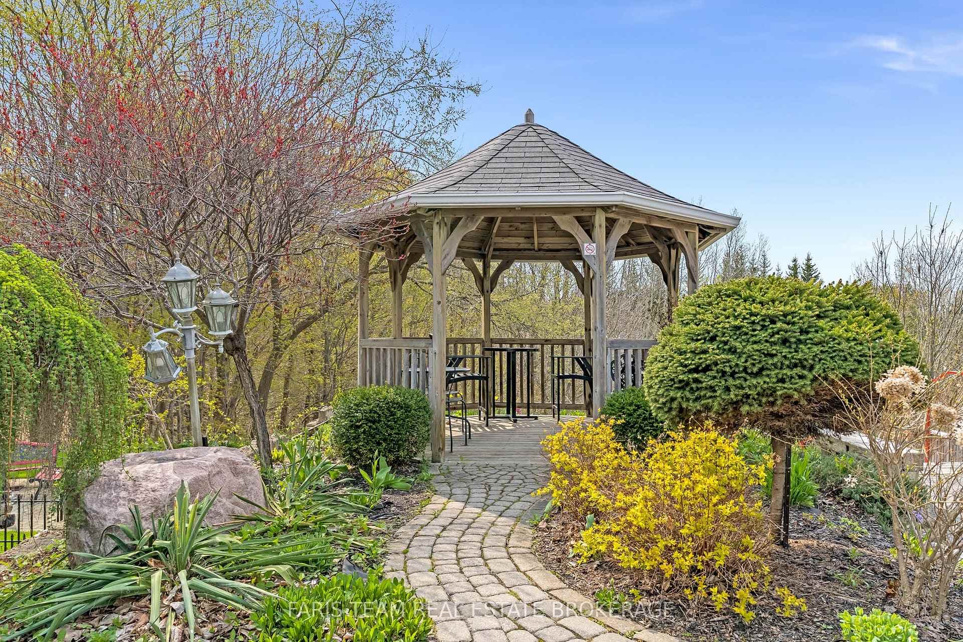 4047 Horseshoe Valley Road photo 37