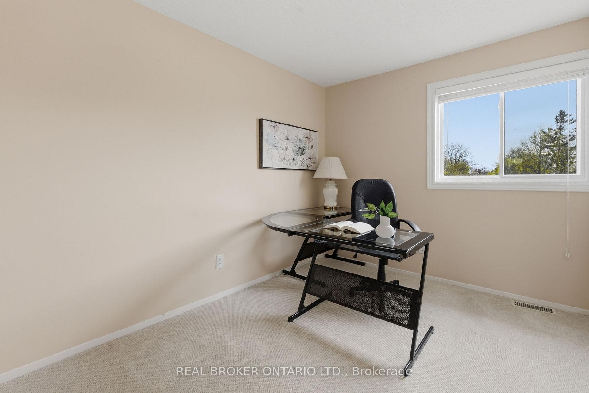 36 Castlegreen Private photo 19