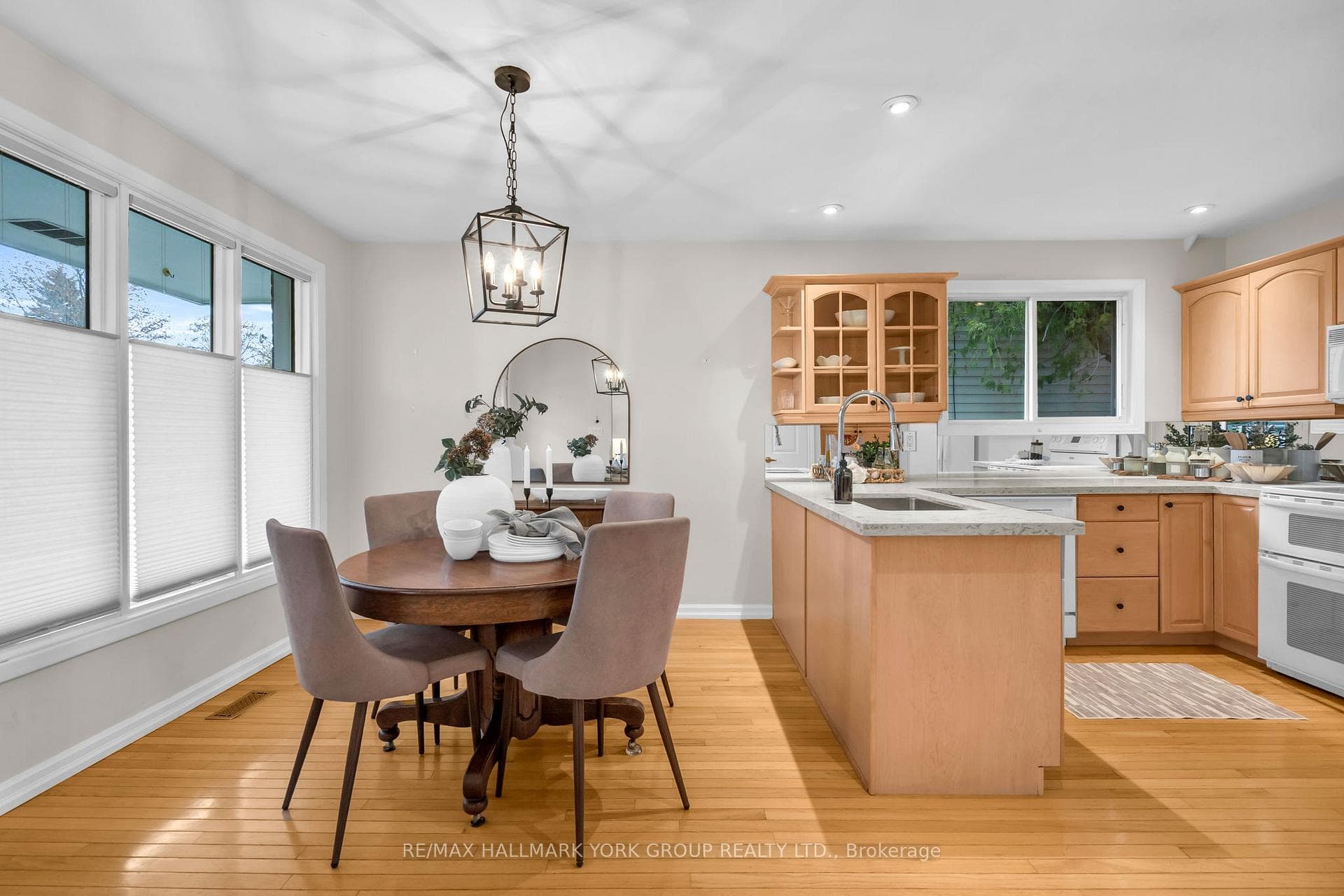 44 Kemano Road photo 6