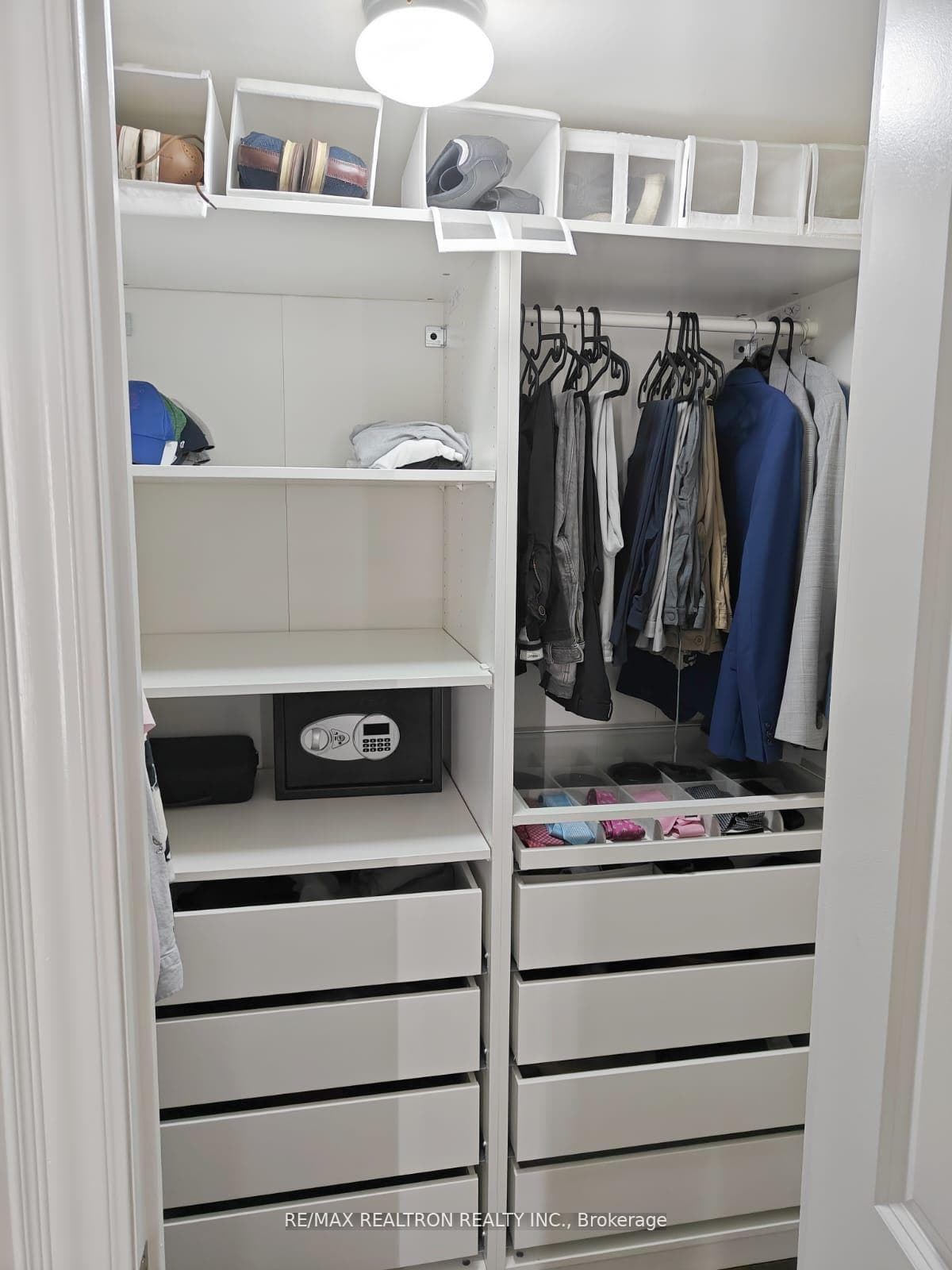701 Sheppard Avenue Unit 315 photo 6