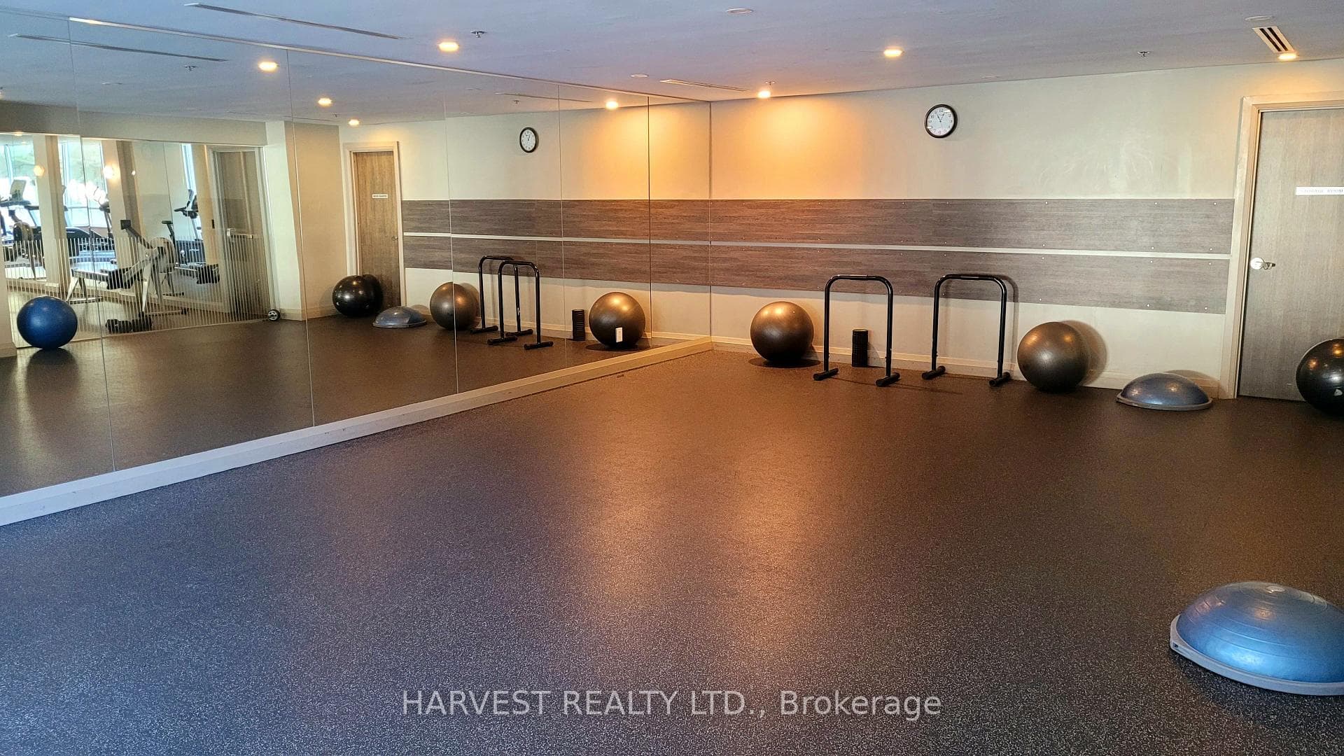 16 Yonge Street Unit 2411 photo 34