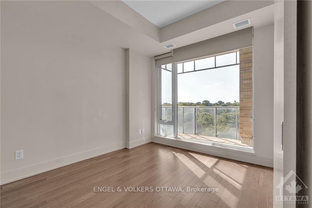 88 RICHMOND Road Unit 602 photo 11